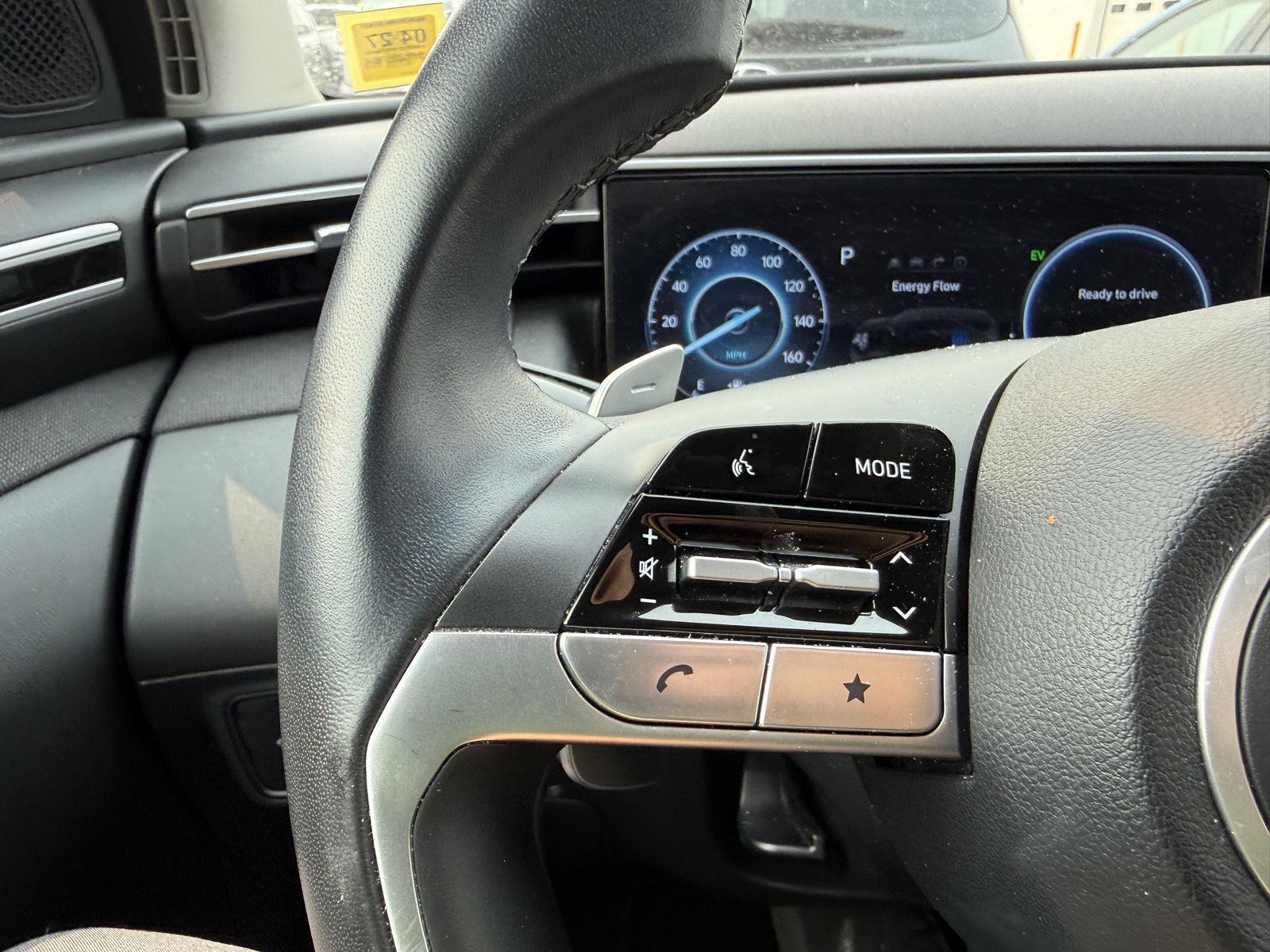 Used 2024 Amazon Gray Hyundai SEL Convenience image 15