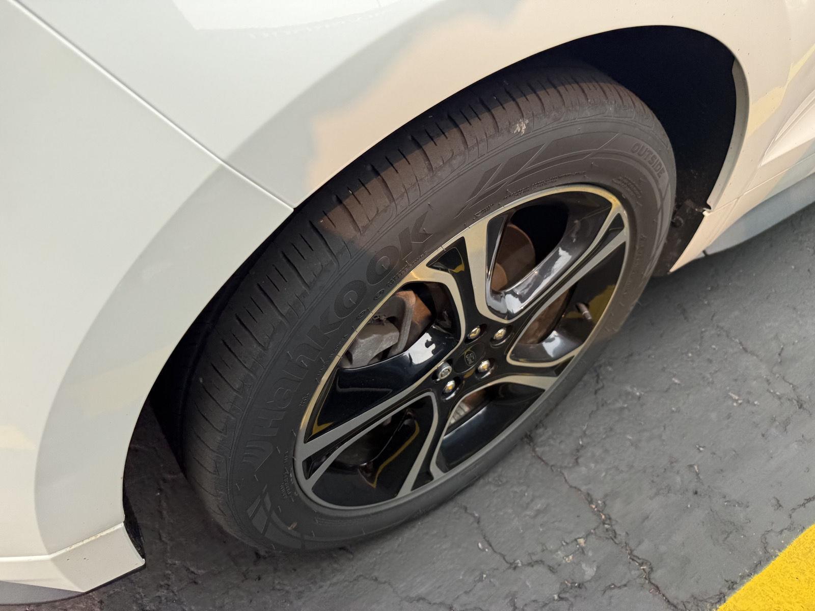 Used 2023 Star White Metallic Tri-Coat Ford ST image 4