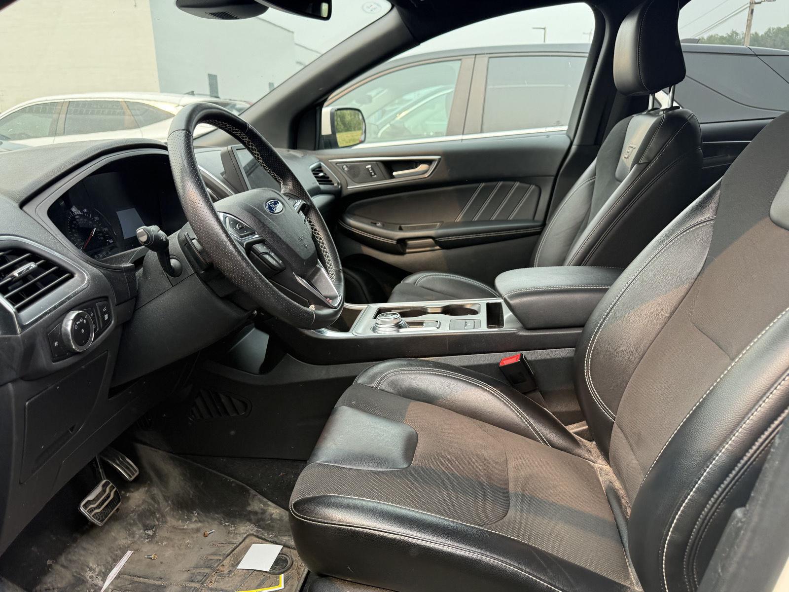 Used 2023 Star White Metallic Tri-Coat Ford ST image 8