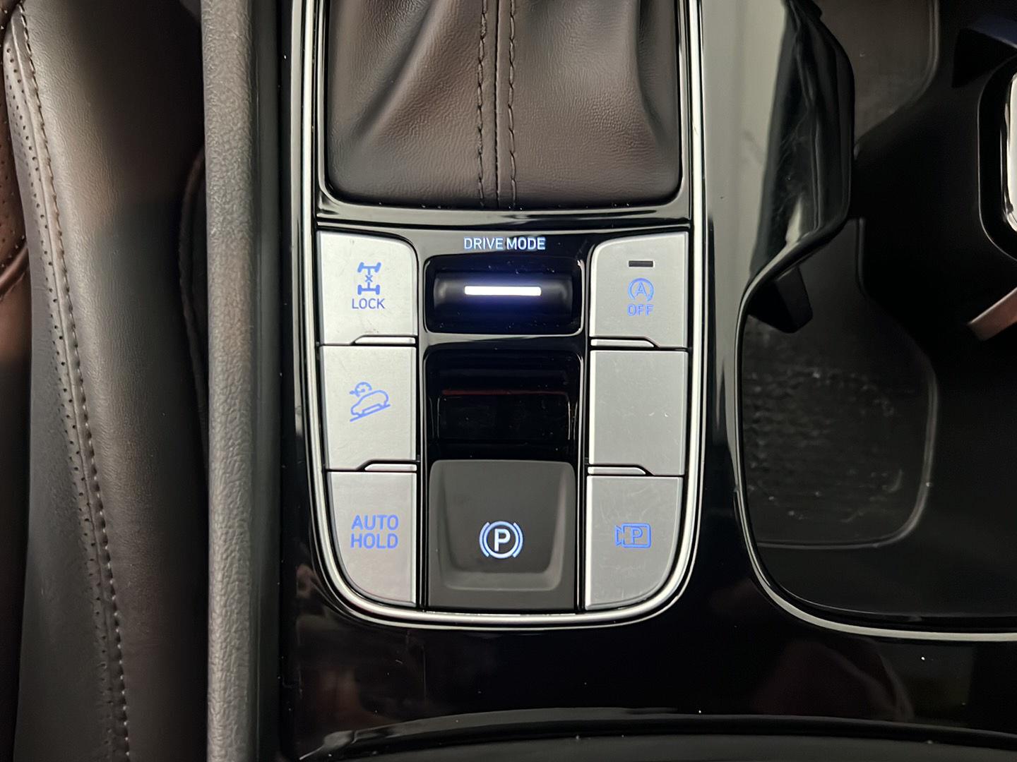 Used 2024 Titan Gray Hyundai XRT image 17