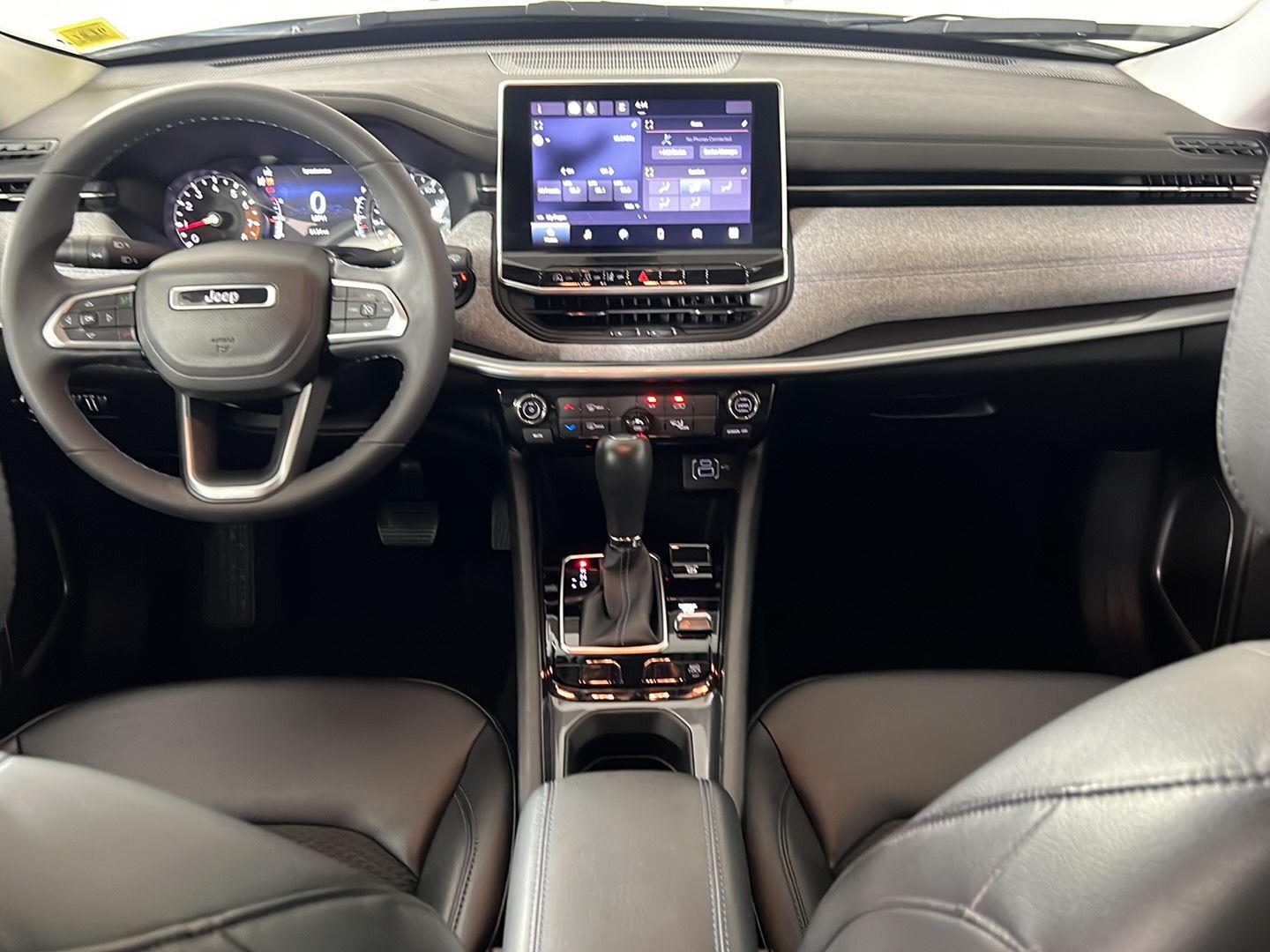 Used 2022 Bright White Clearcoat Jeep Latitude image 2