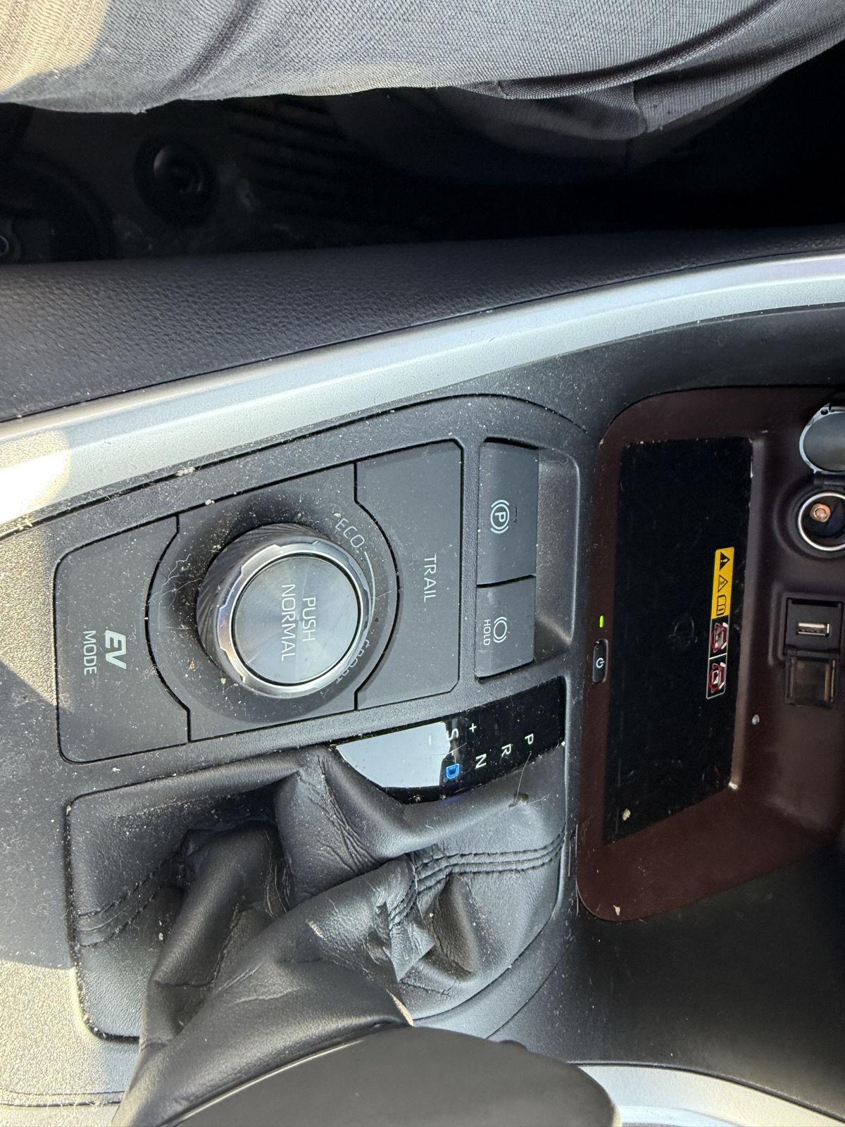 Used 2022 Magnetic Gray Metallic Toyota Limited image 11