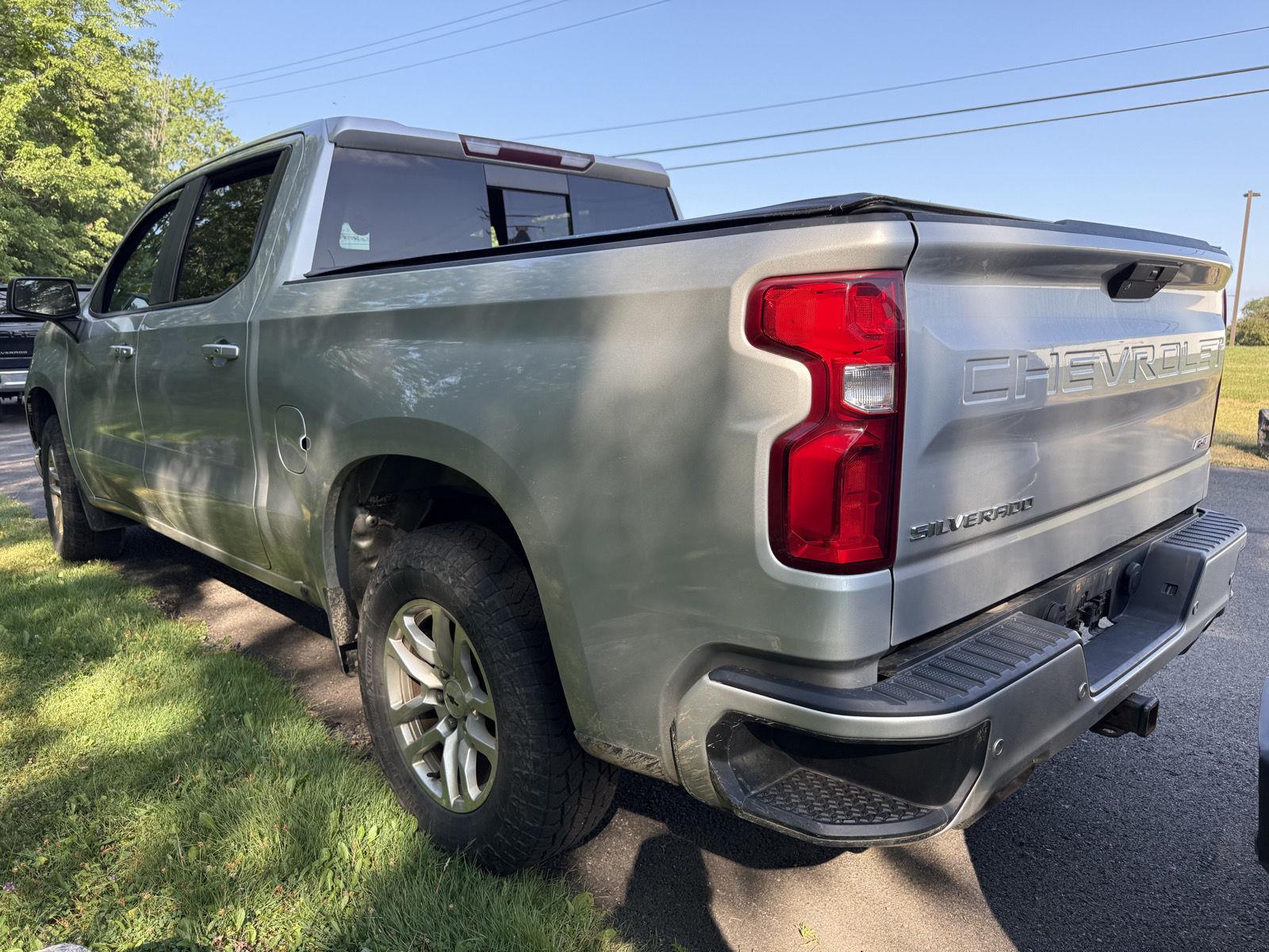 Used 2019 Silver Ice Metallic Chevrolet RST image 2