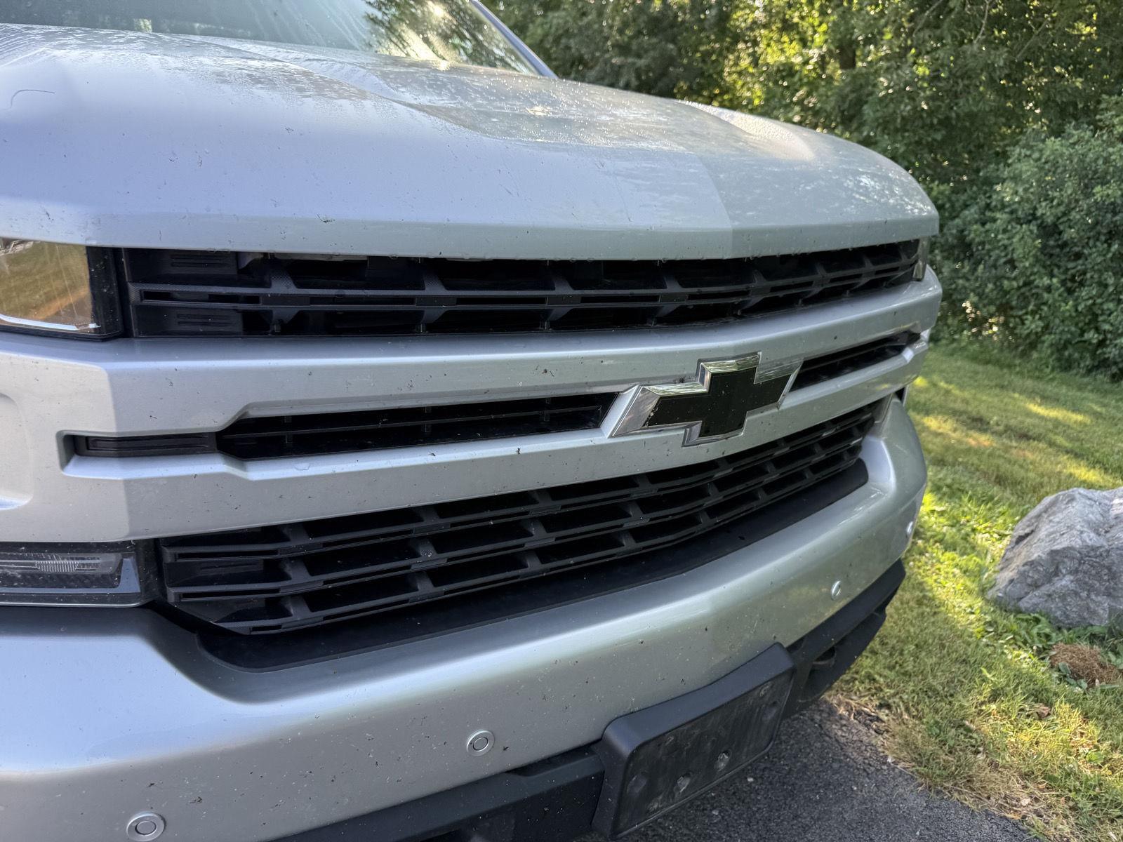 Used 2019 Silver Ice Metallic Chevrolet RST image 4