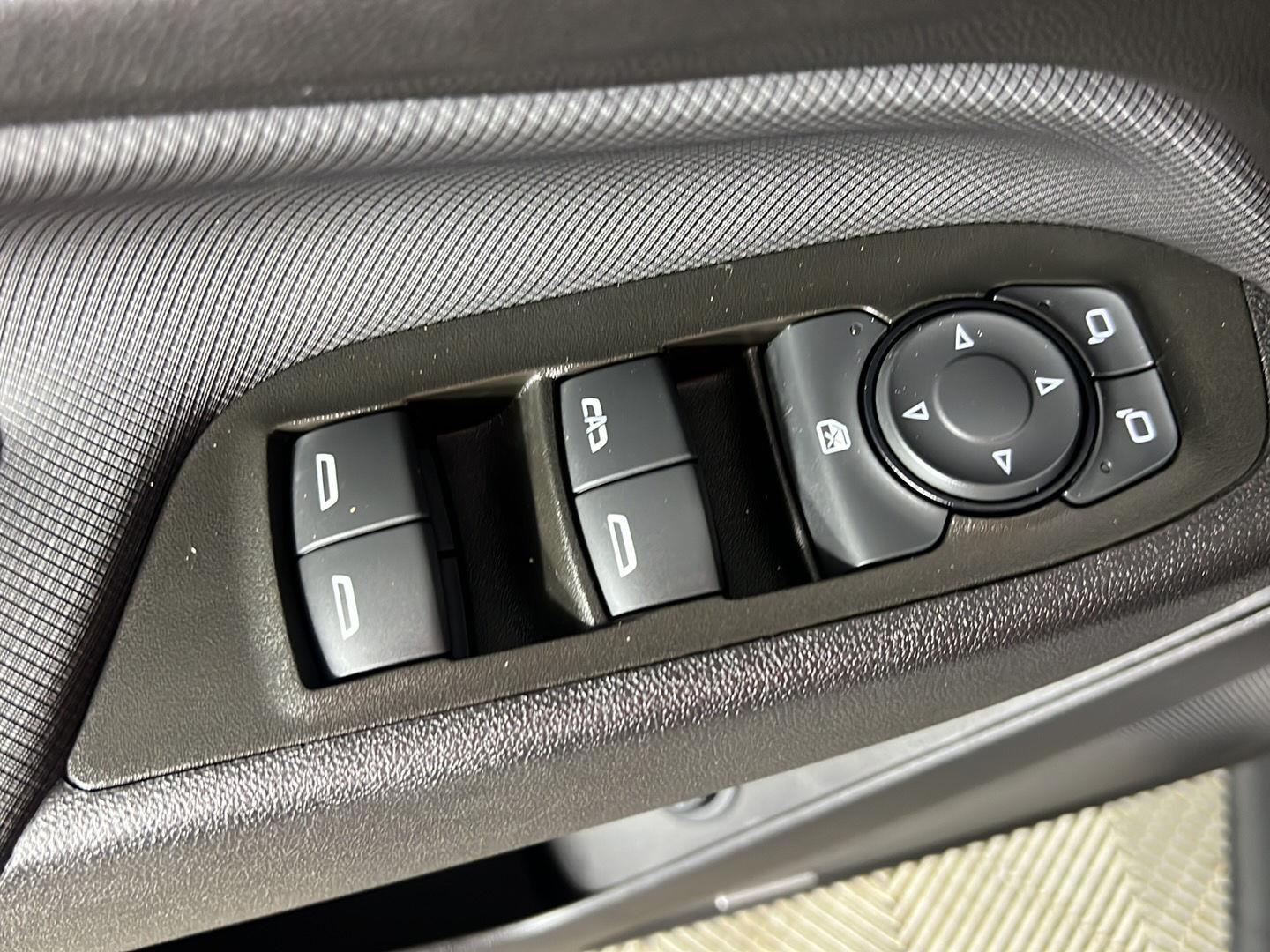 Used 2024 Summit White Chevrolet RS image 14