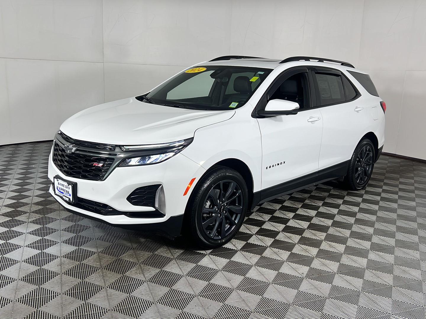 Used 2024 Summit White Chevrolet RS image 24