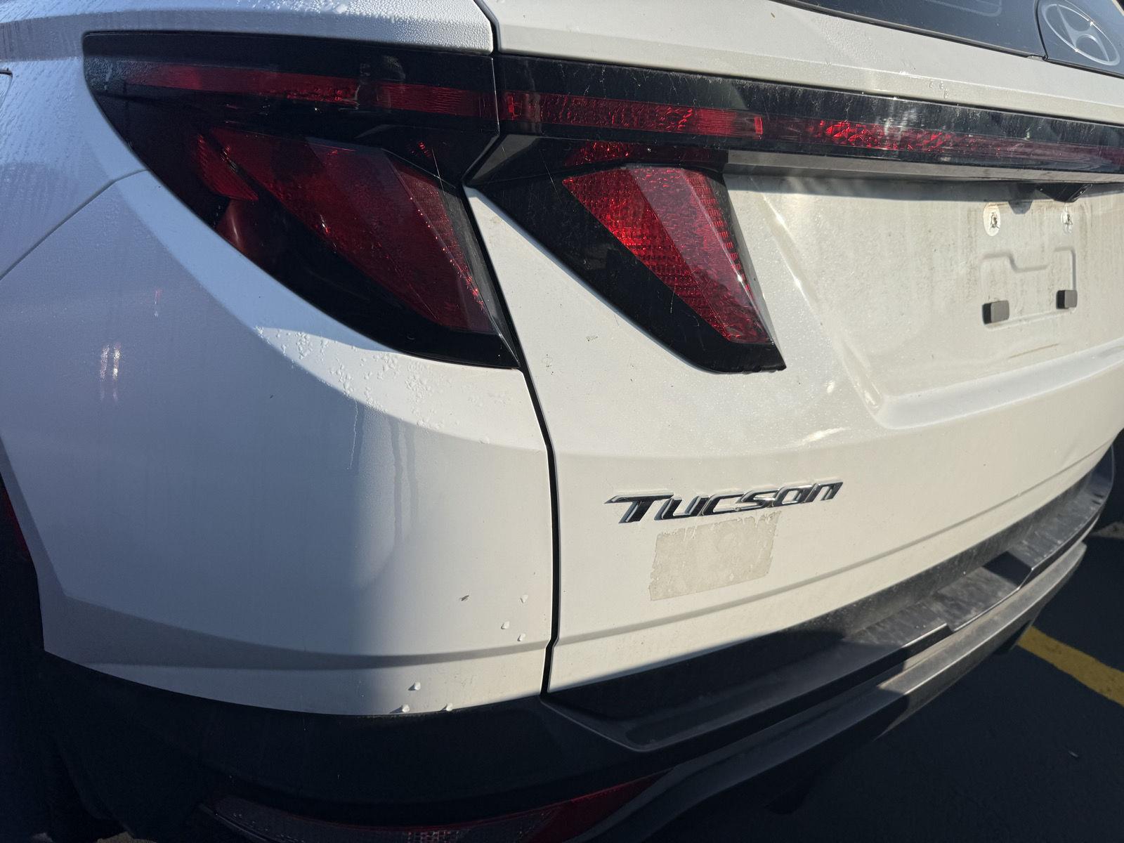 Used 2024 White Pearl Hyundai SE image 4