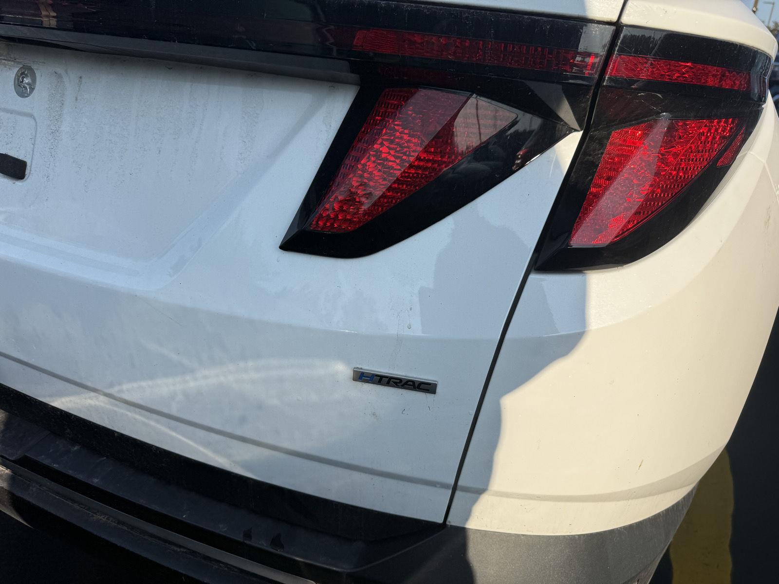 Used 2024 White Pearl Hyundai SE image 8