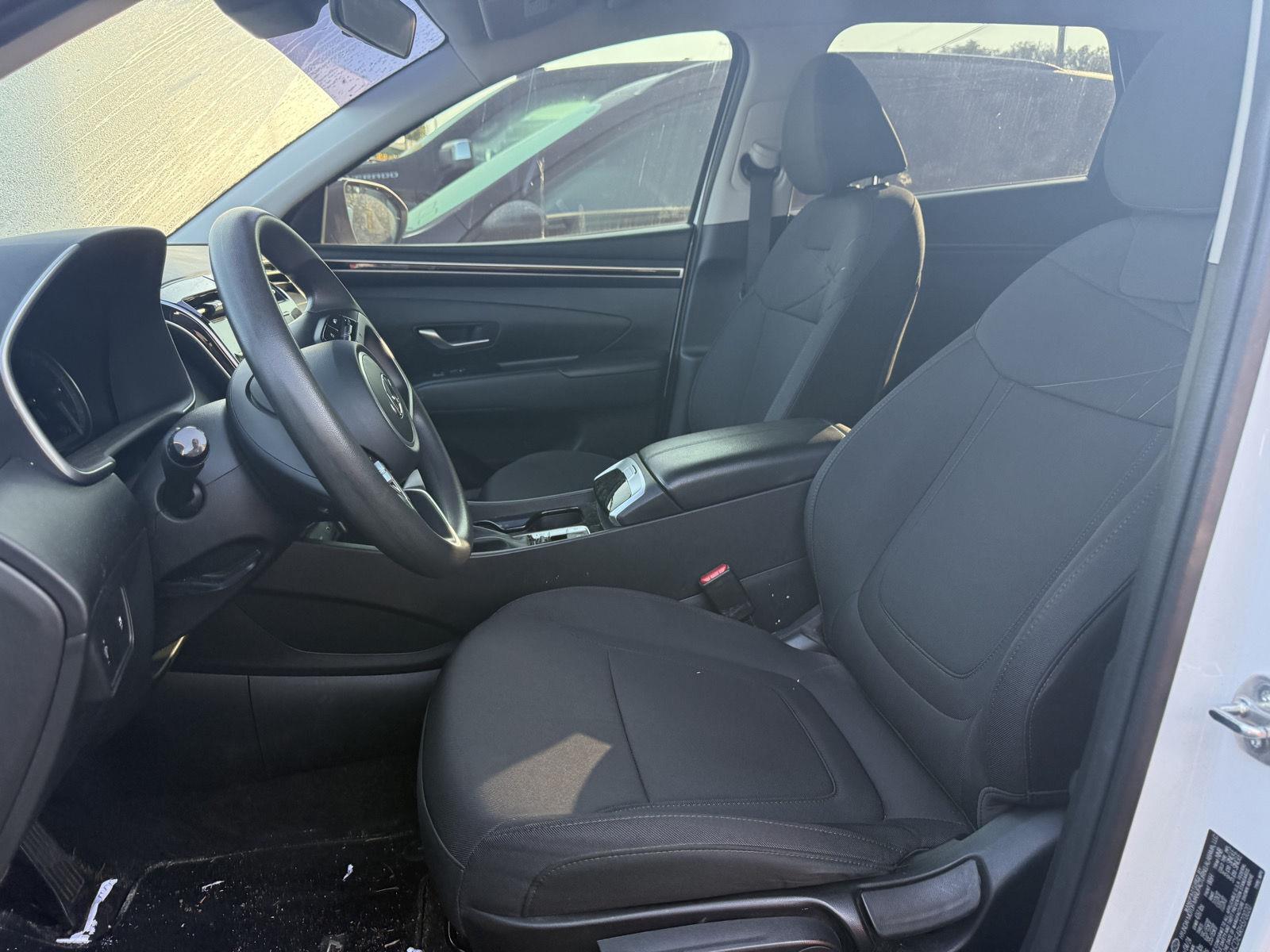Used 2024 White Pearl Hyundai SE image 11