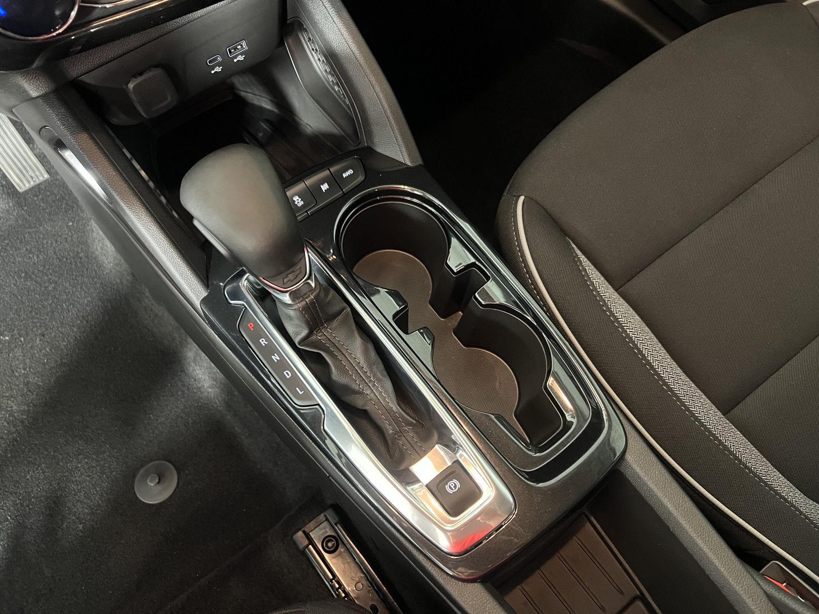New 2026 Mosaic Black Metallic Chevrolet LT image 30