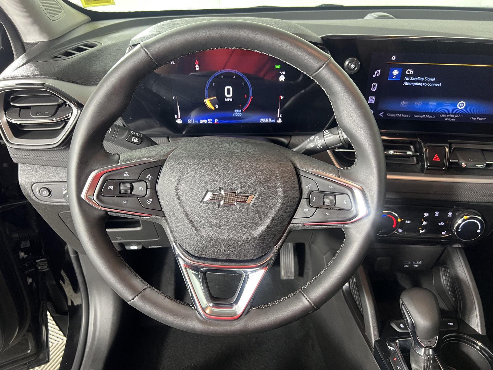 New 2026 Mosaic Black Metallic Chevrolet LT image 34