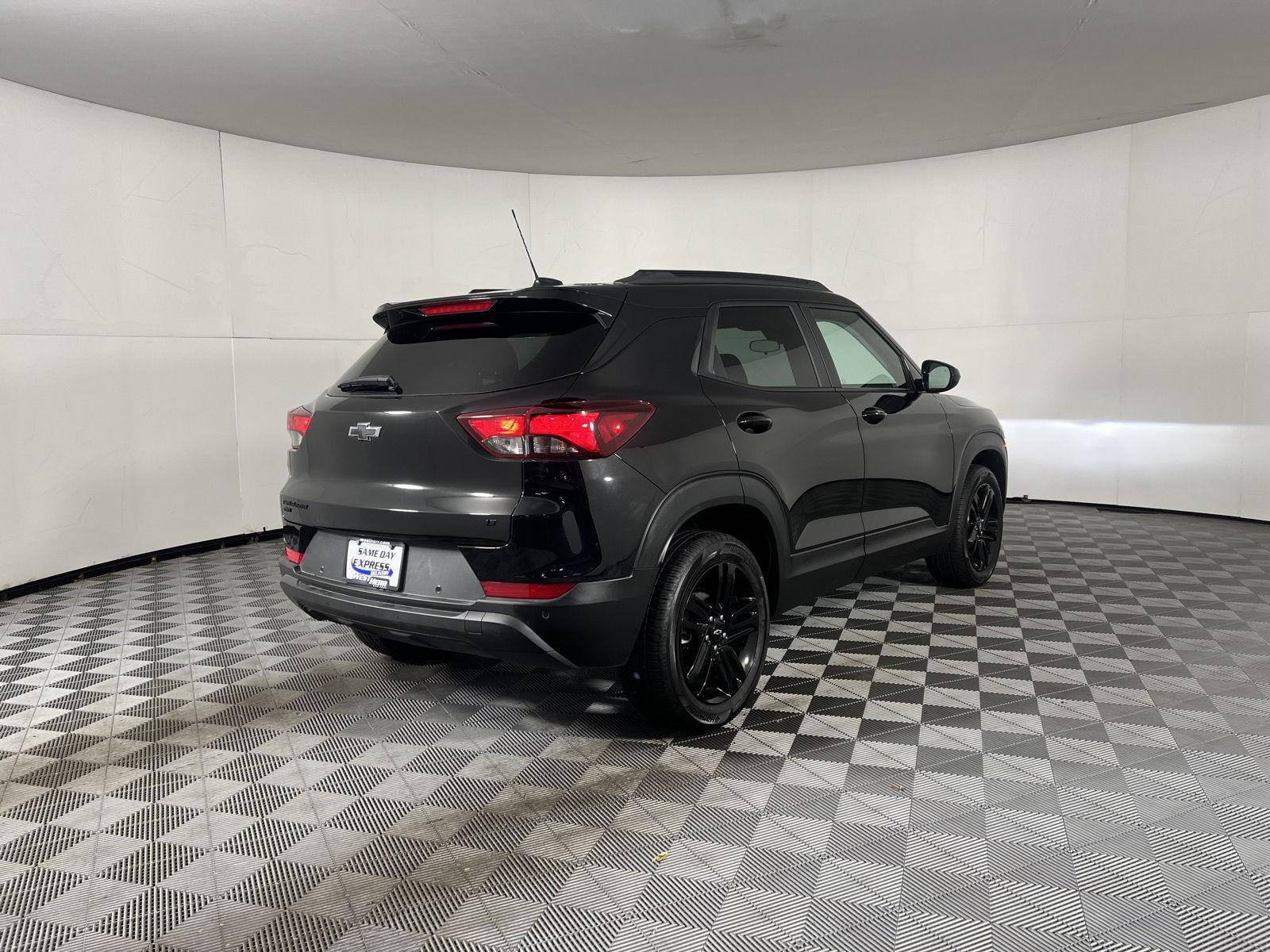 New 2026 Mosaic Black Metallic Chevrolet LT image 44