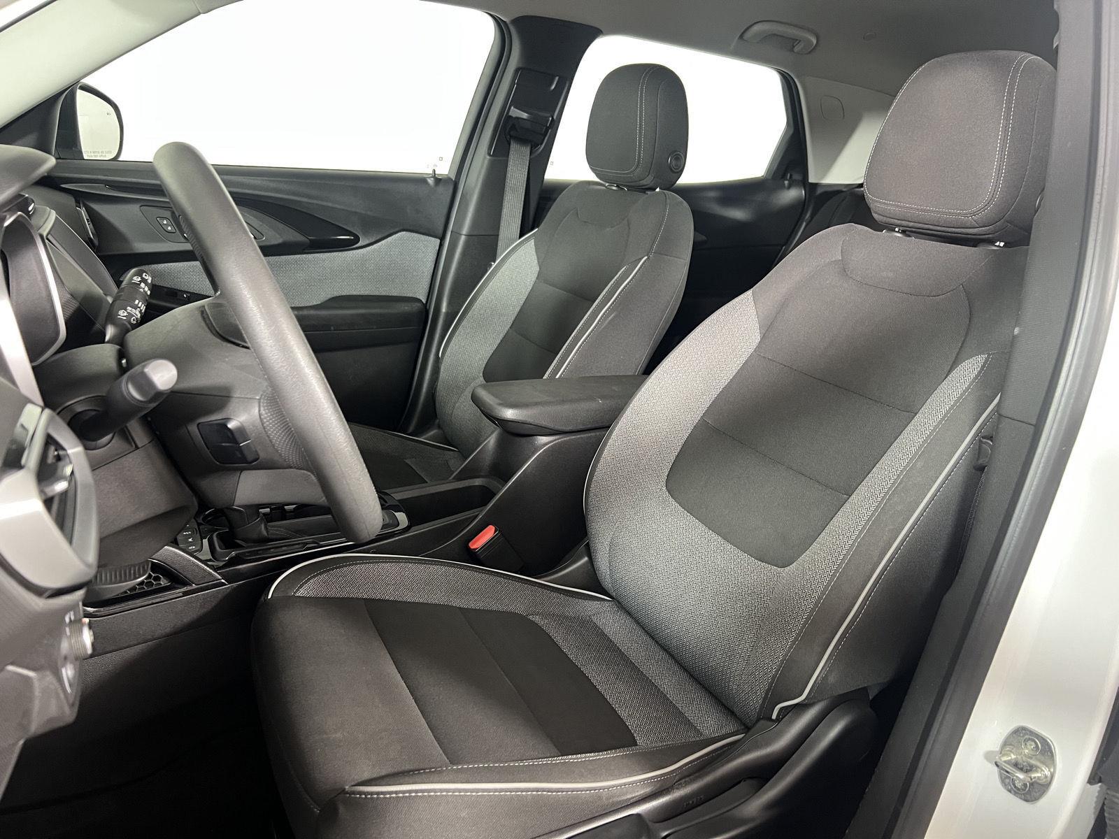 Used 2021 Summit White Chevrolet LS image 12