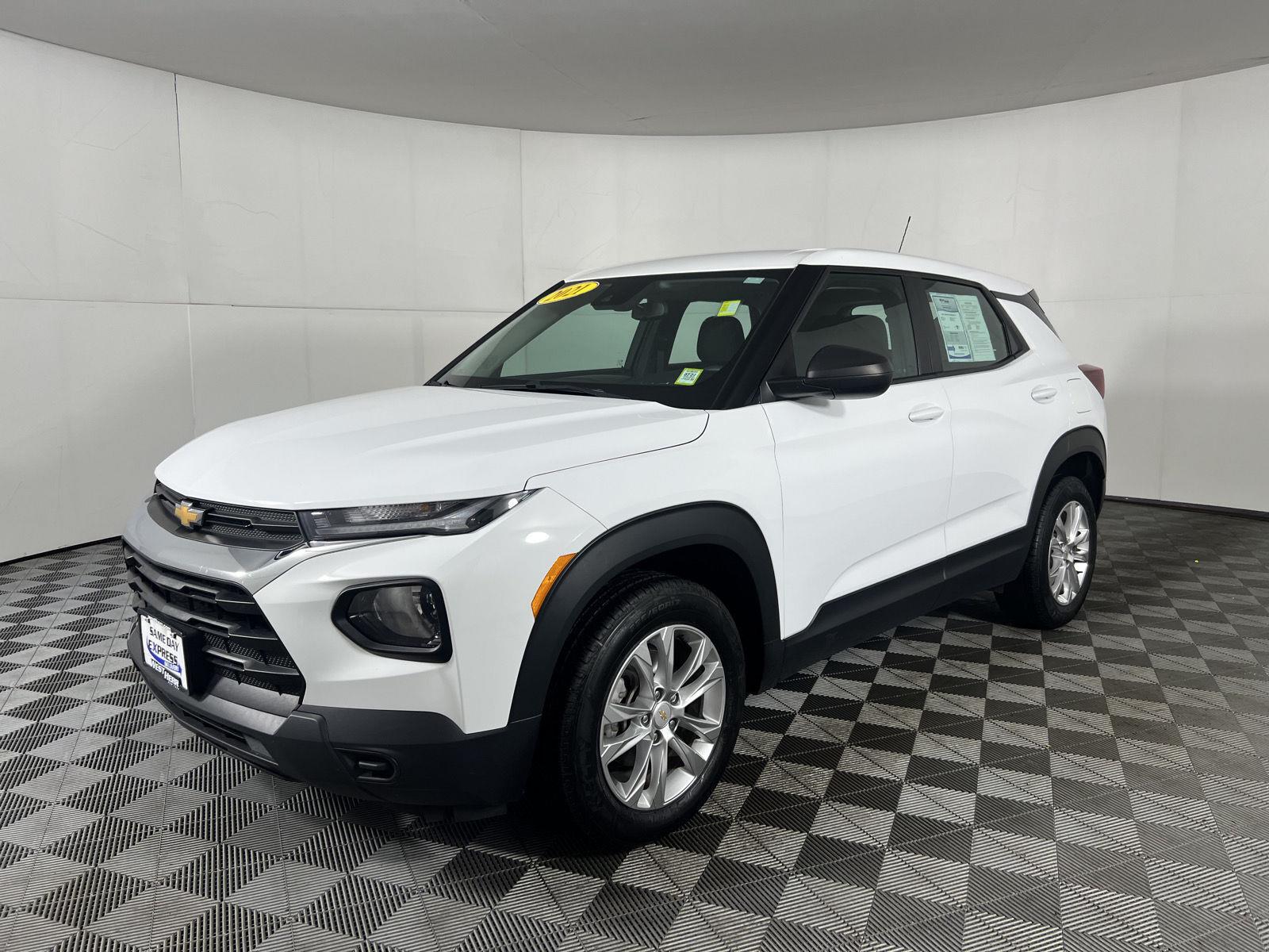 Used 2021 Summit White Chevrolet LS image 14