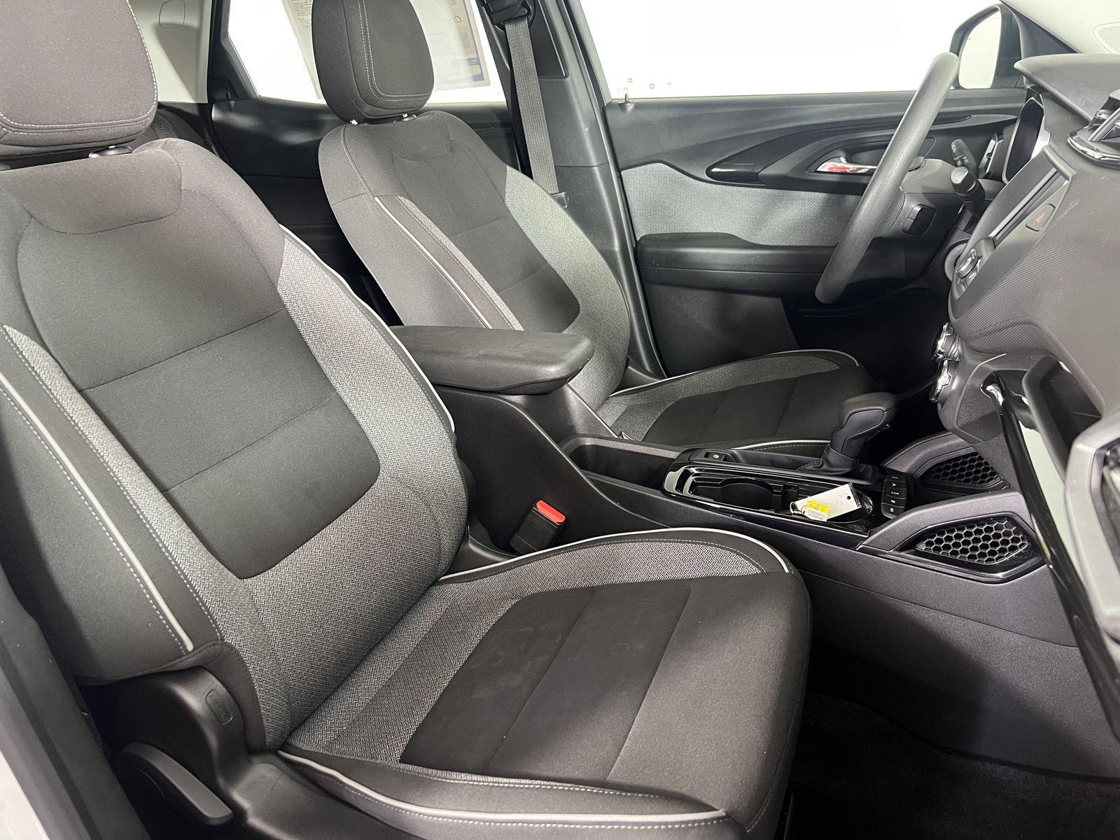 Used 2021 Summit White Chevrolet LS image 18