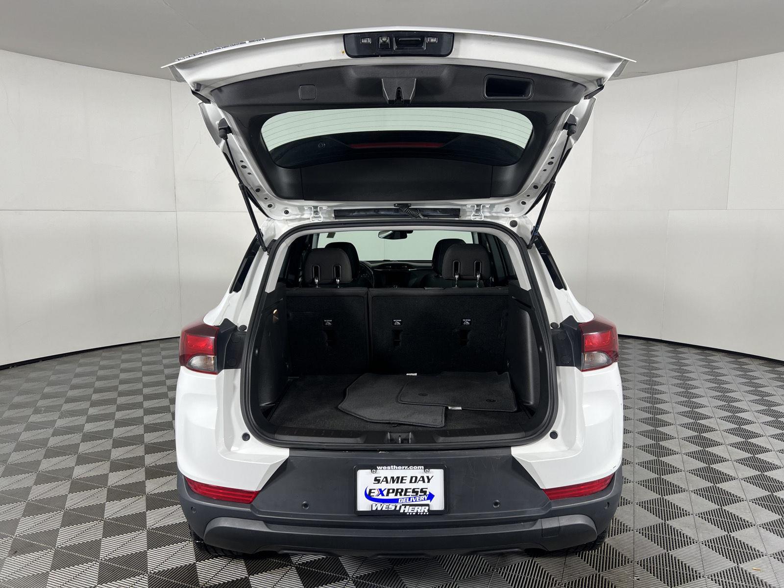 Used 2021 Summit White Chevrolet LS image 21