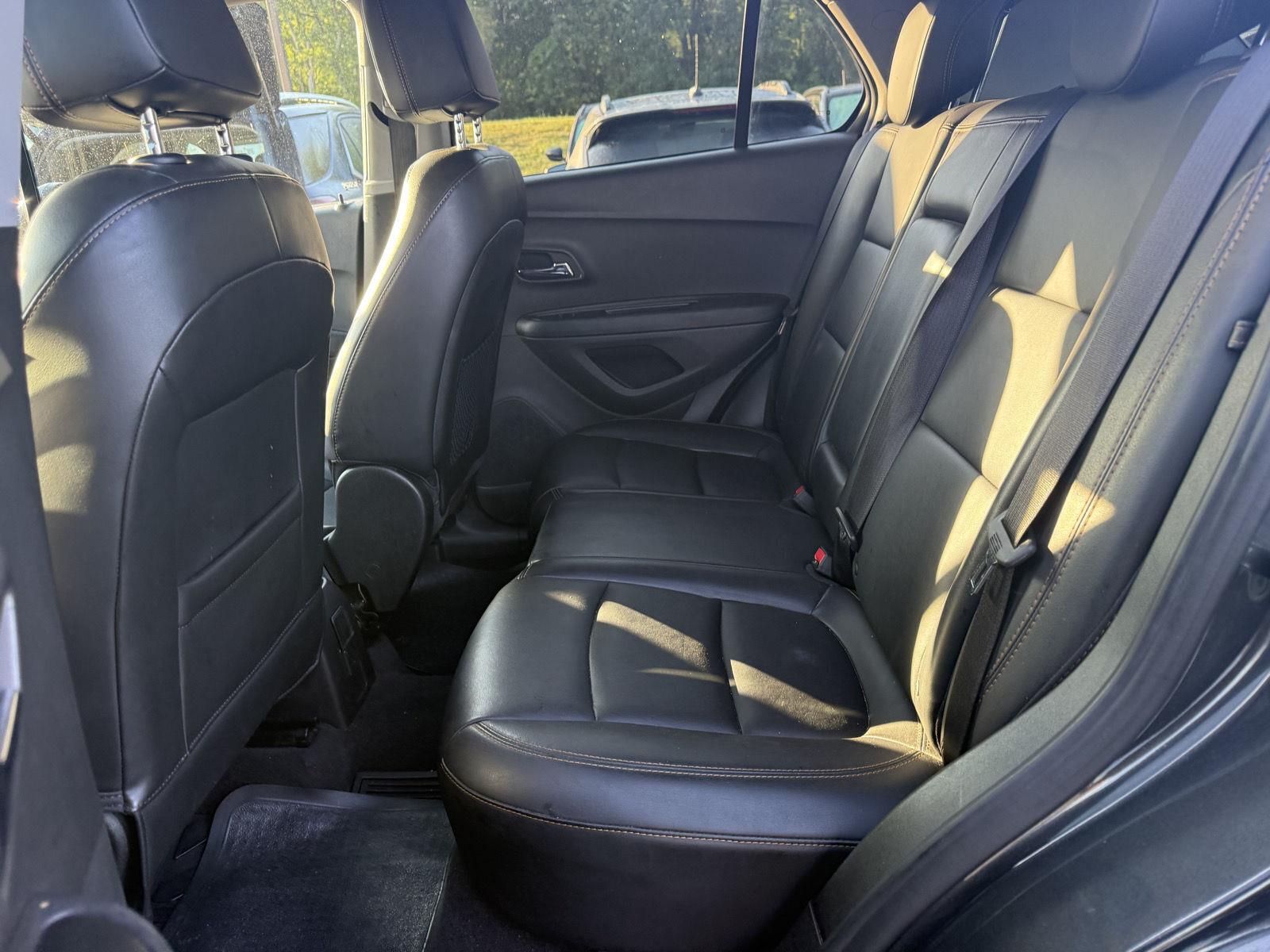 Used 2019 Nightfall Gray Metallic Chevrolet Premier image 9