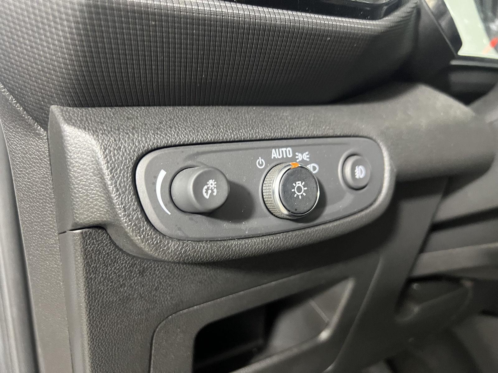 Used 2023 Sterling Gray Metallic Chevrolet LT image 18