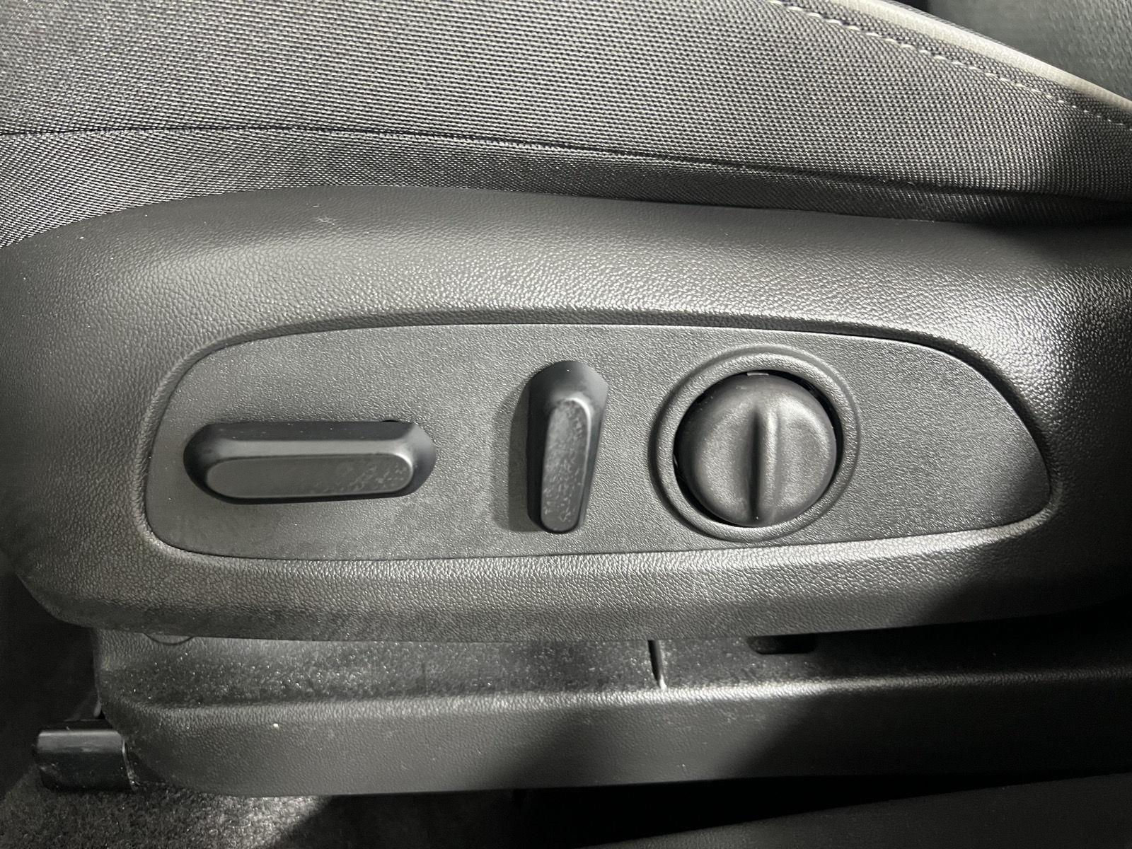 Used 2023 Sterling Gray Metallic Chevrolet LT image 19