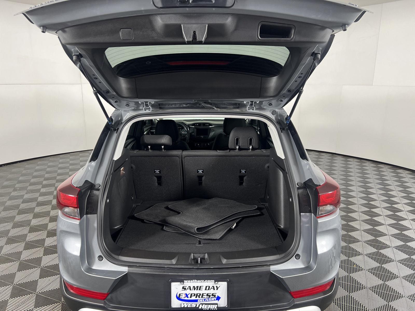 Used 2023 Sterling Gray Metallic Chevrolet LT image 31