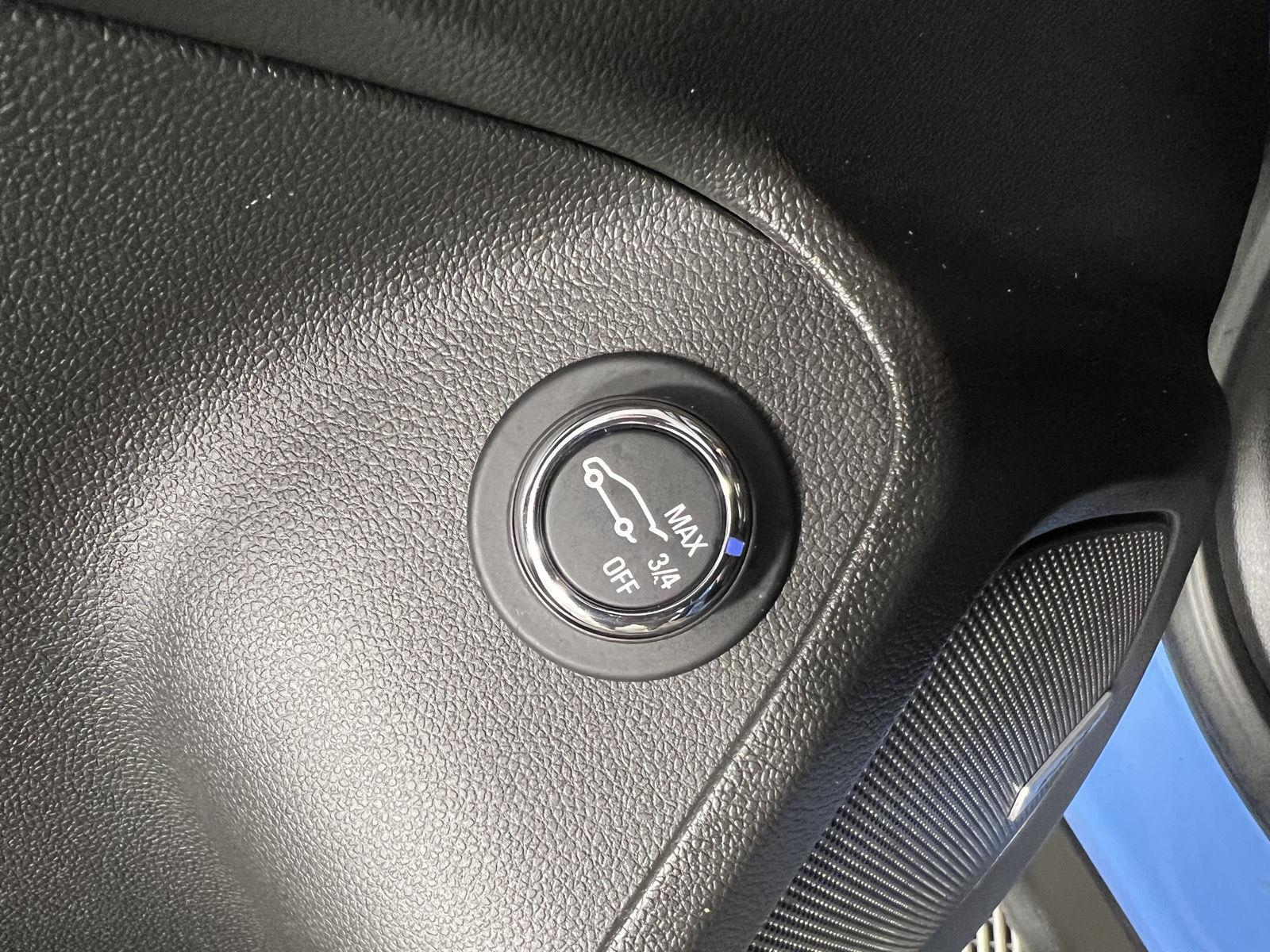 Used 2023 Fountain Blue Chevrolet RS image 21