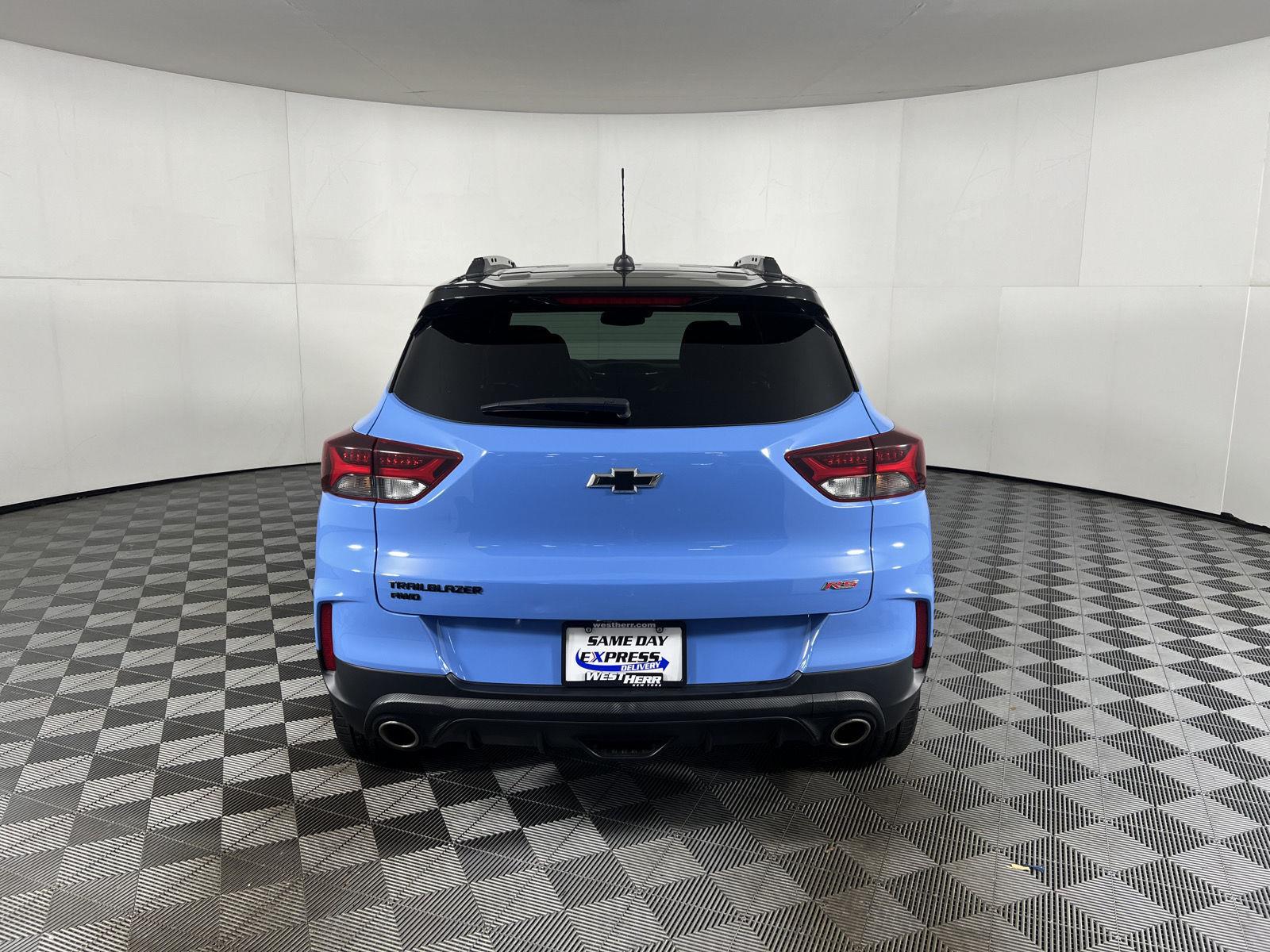 Used 2023 Fountain Blue Chevrolet RS image 35
