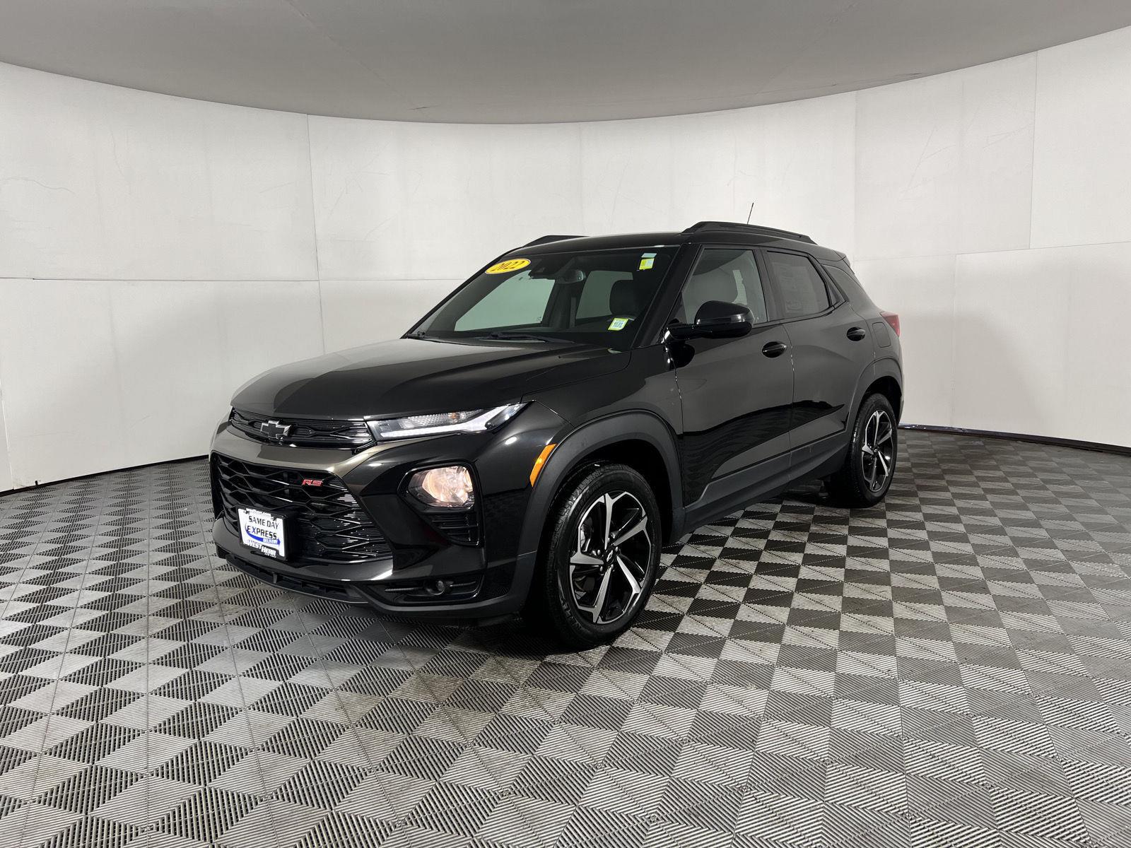 Used 2022 Mosaic Black Metallic Chevrolet RS image 25