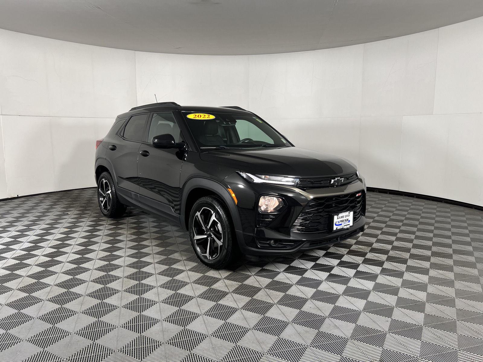 Used 2022 Mosaic Black Metallic Chevrolet RS image 28