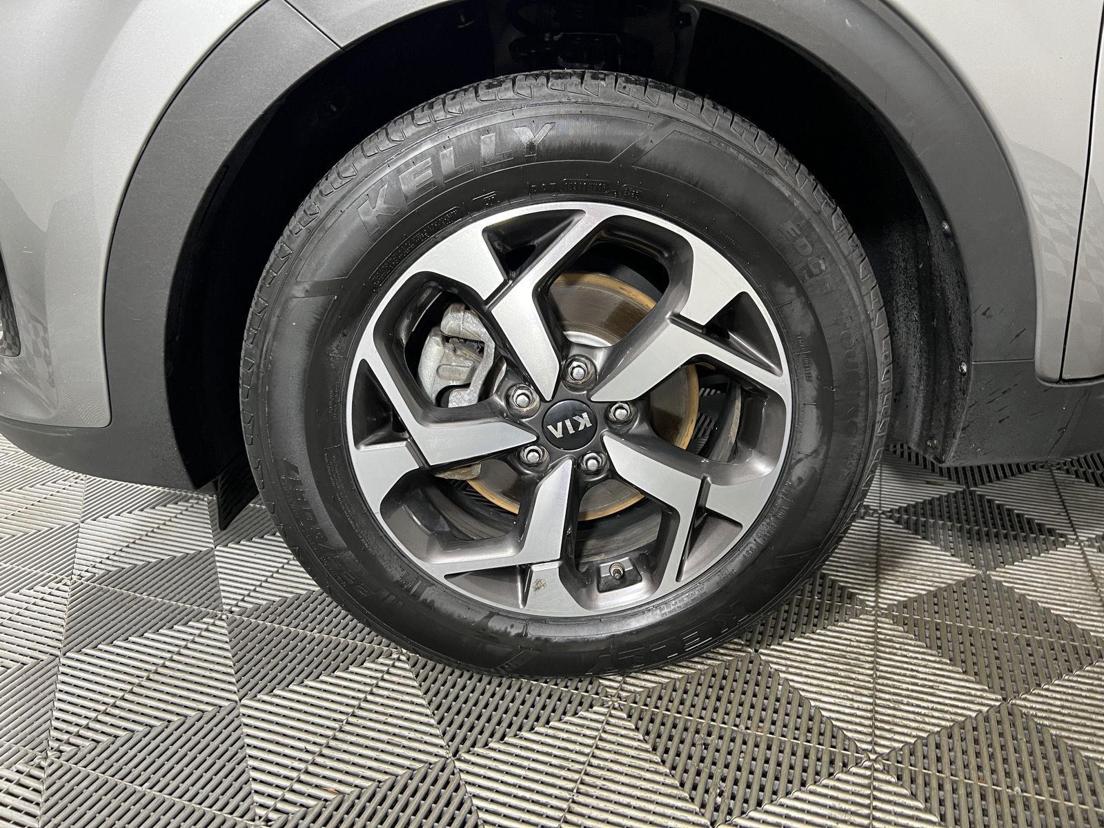 Used 2020 Steel Gray Kia LX image 26