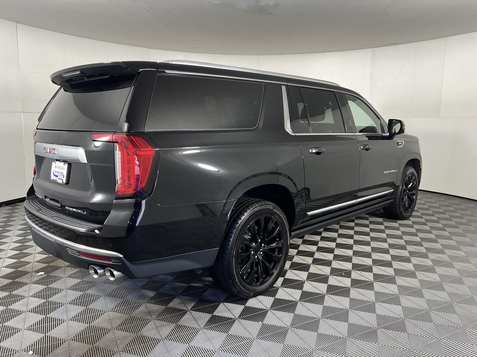 Used 2023 Onyx Black GMC Denali image 8