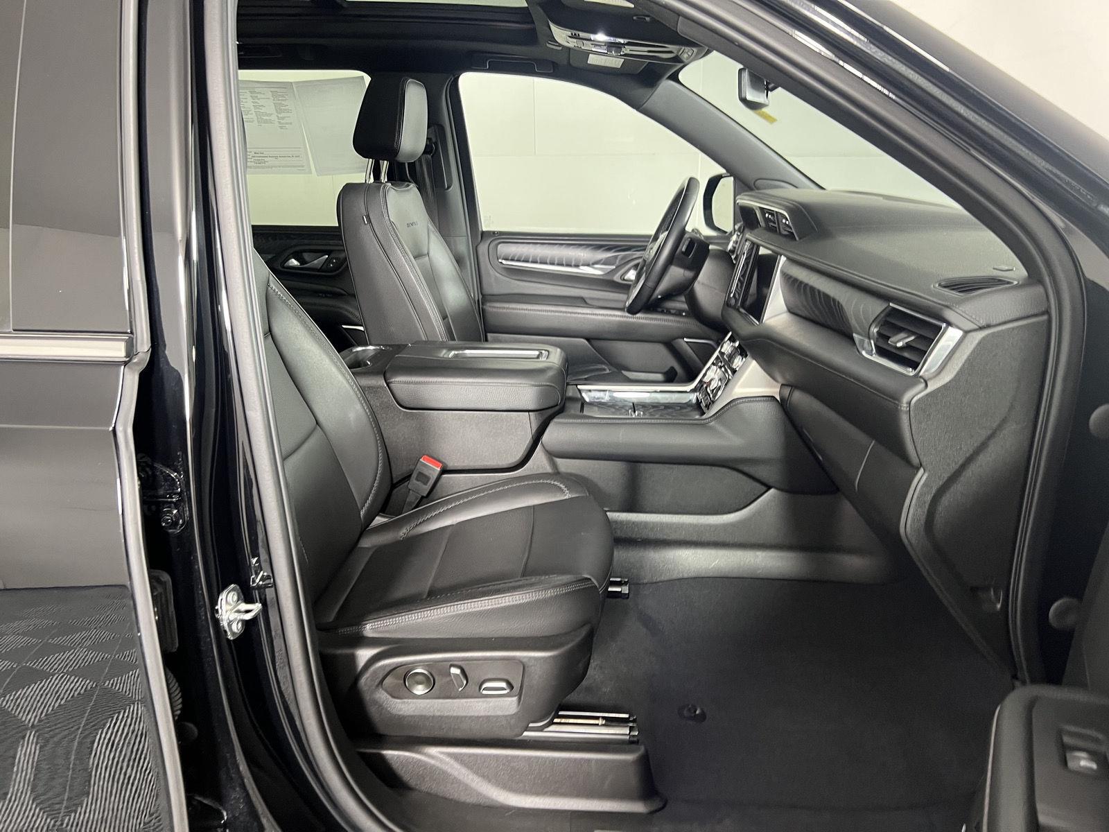 Used 2023 Onyx Black GMC Denali image 10