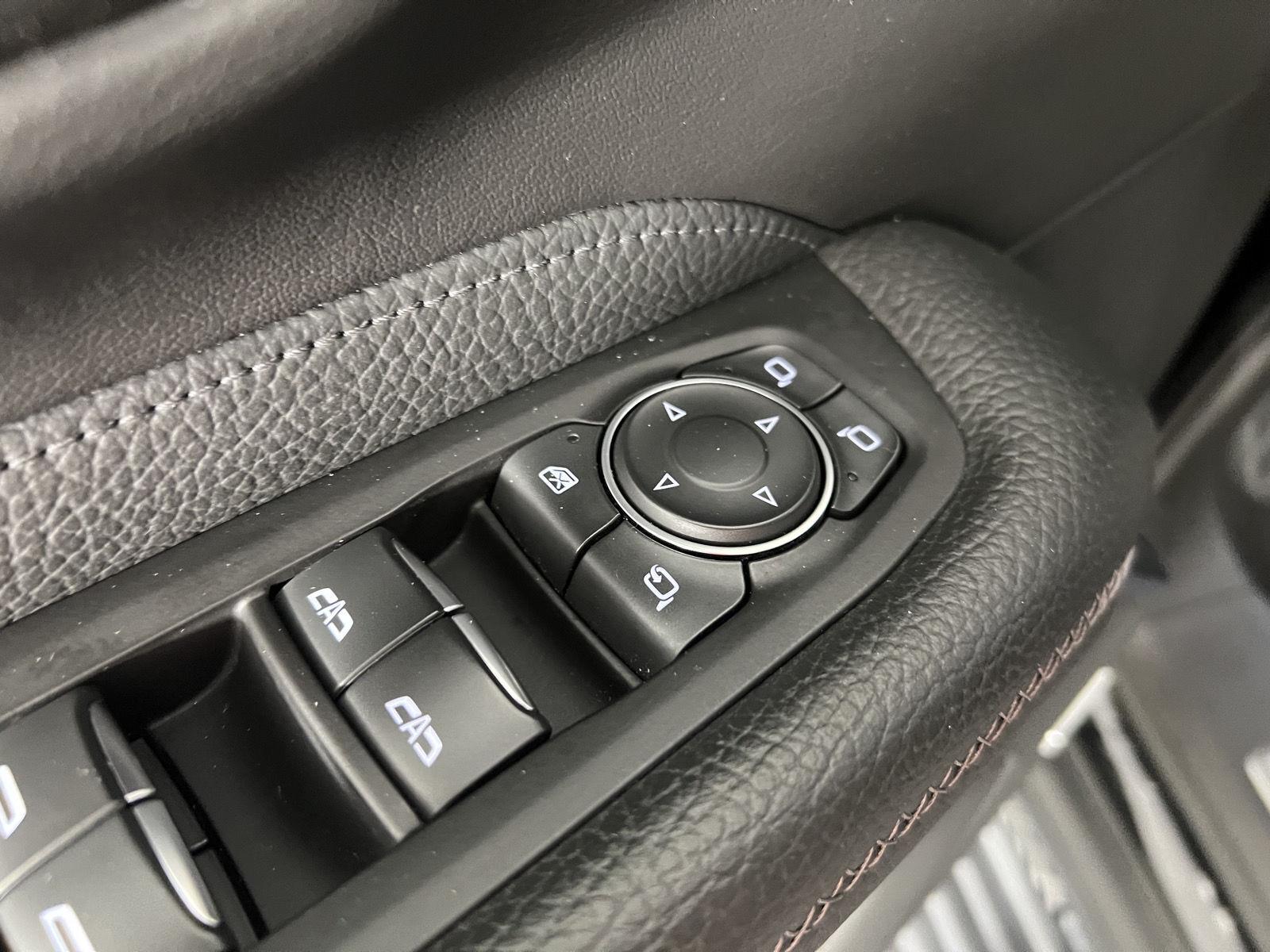 Used 2023 Onyx Black GMC Denali image 15