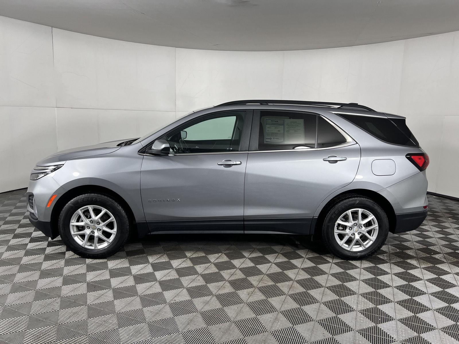 Used 2024 Sterling Gray Metallic Chevrolet LT image 31