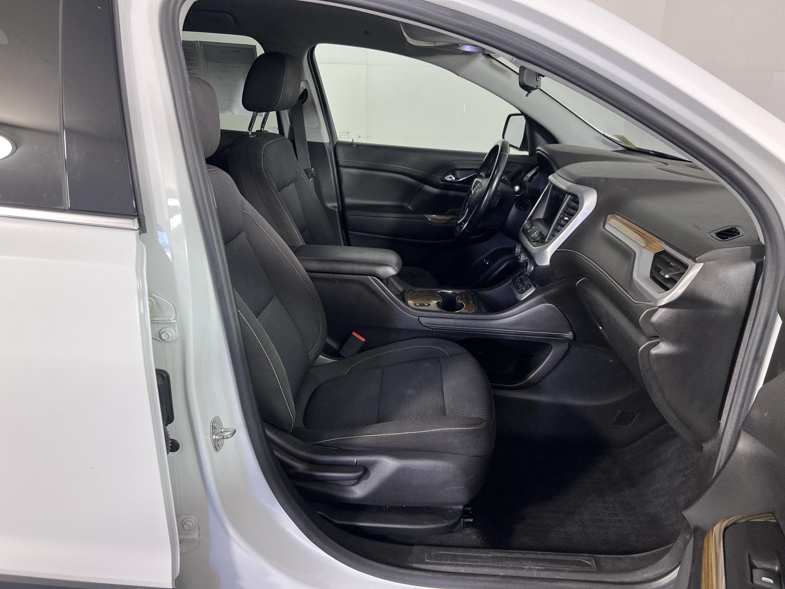 Used 2020 Summit White GMC SLE image 7