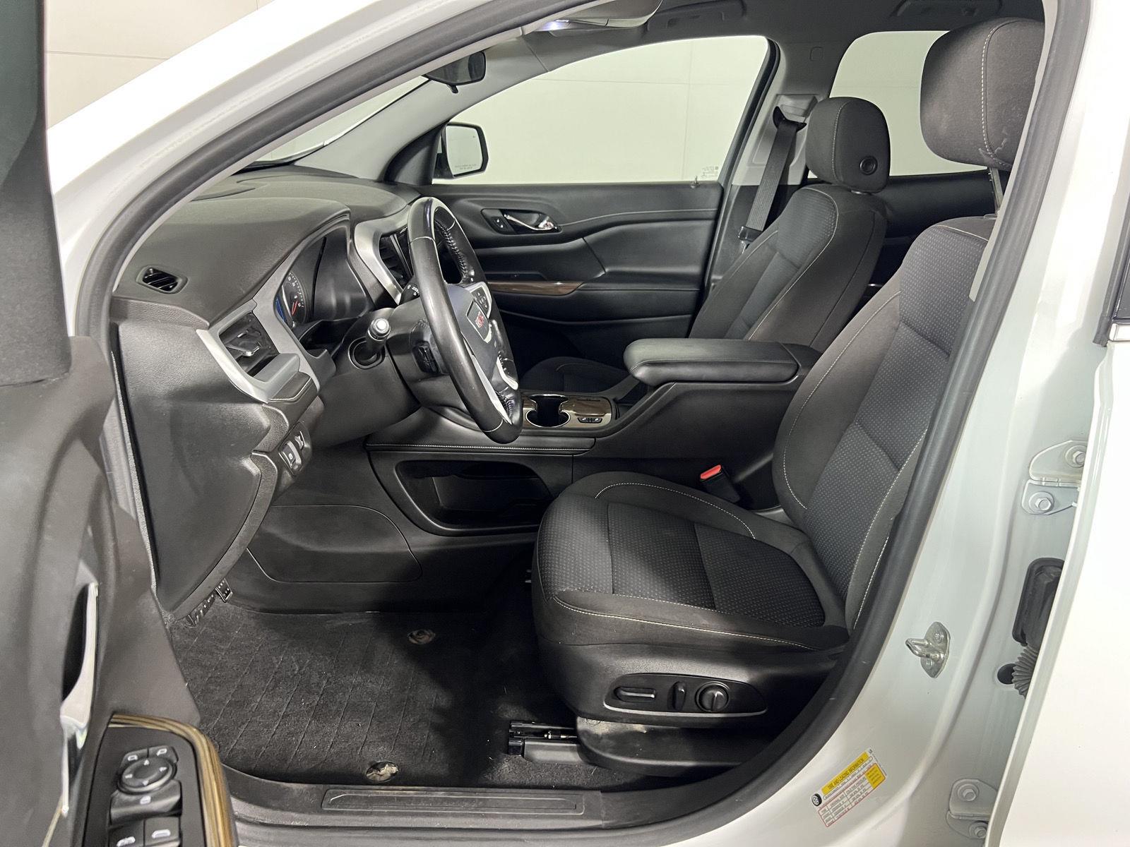 Used 2020 Summit White GMC SLE image 13