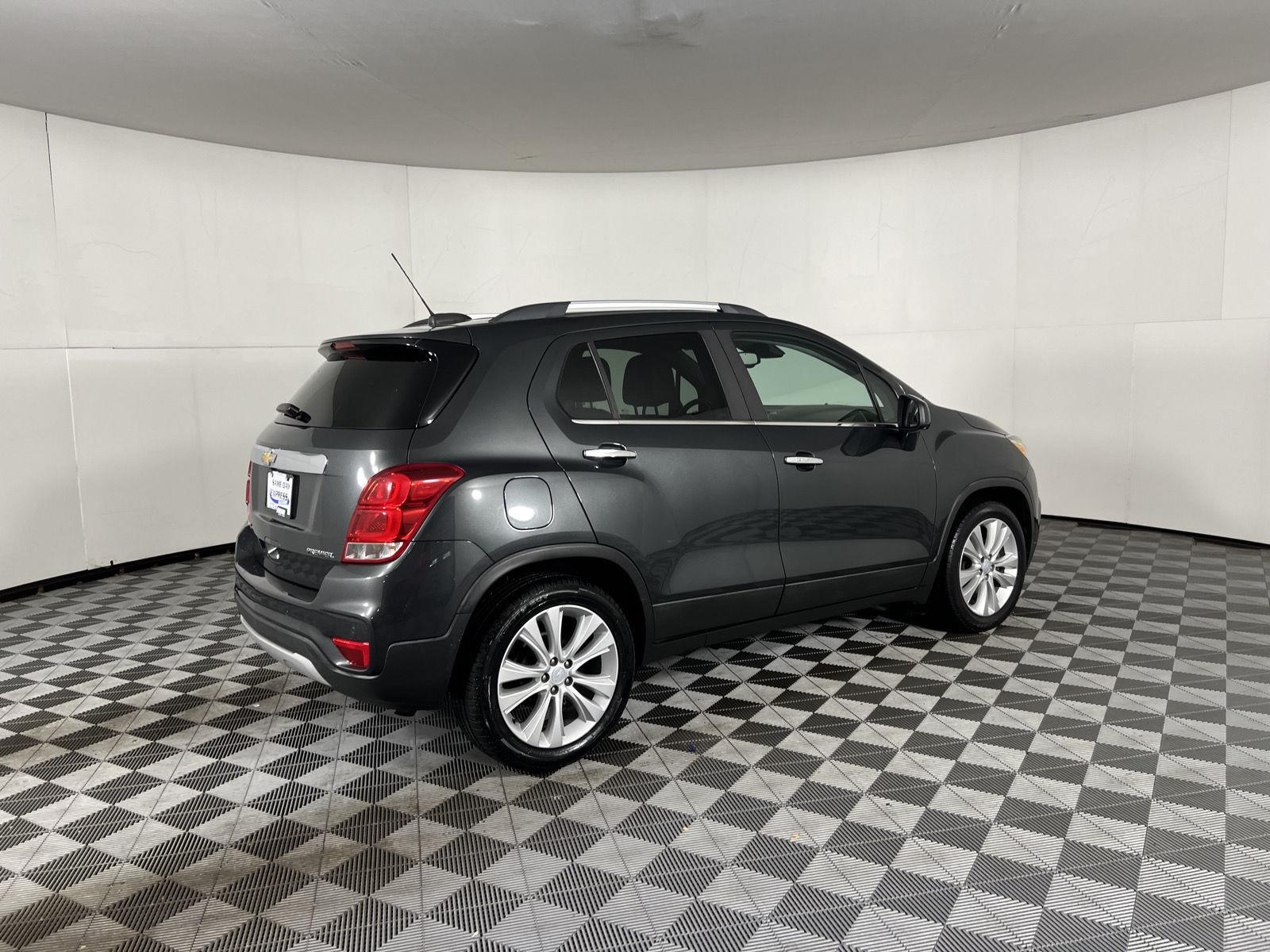 Used 2019 Nightfall Gray Metallic Chevrolet Premier image 48