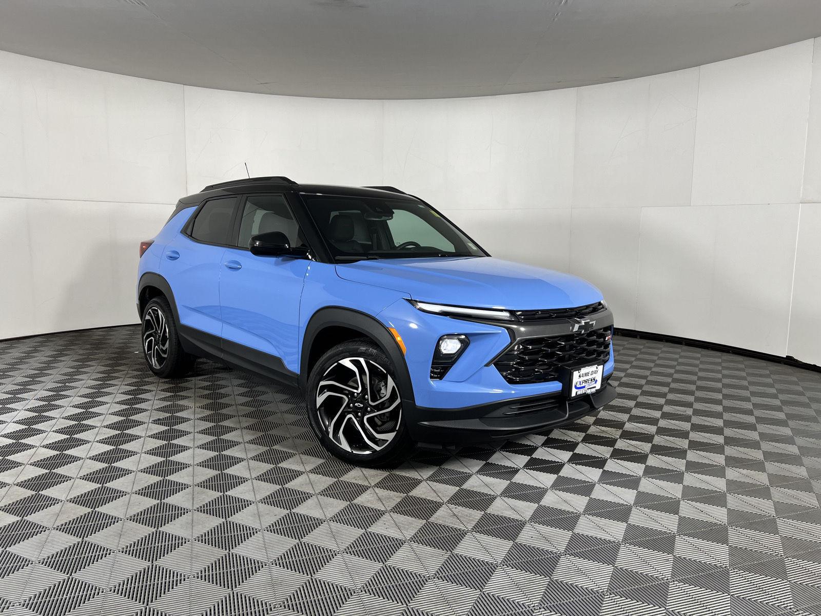 Used 2024 Fountain Blue Chevrolet RS image 21