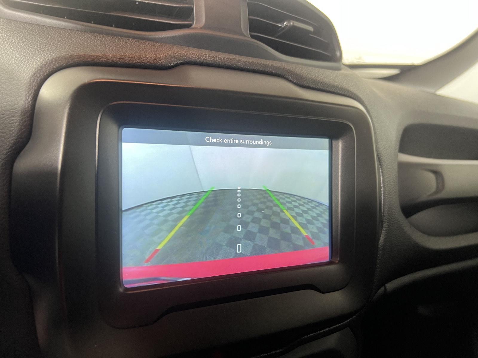 Used 2021 Colorado Red Clearcoat Jeep Latitude image 18