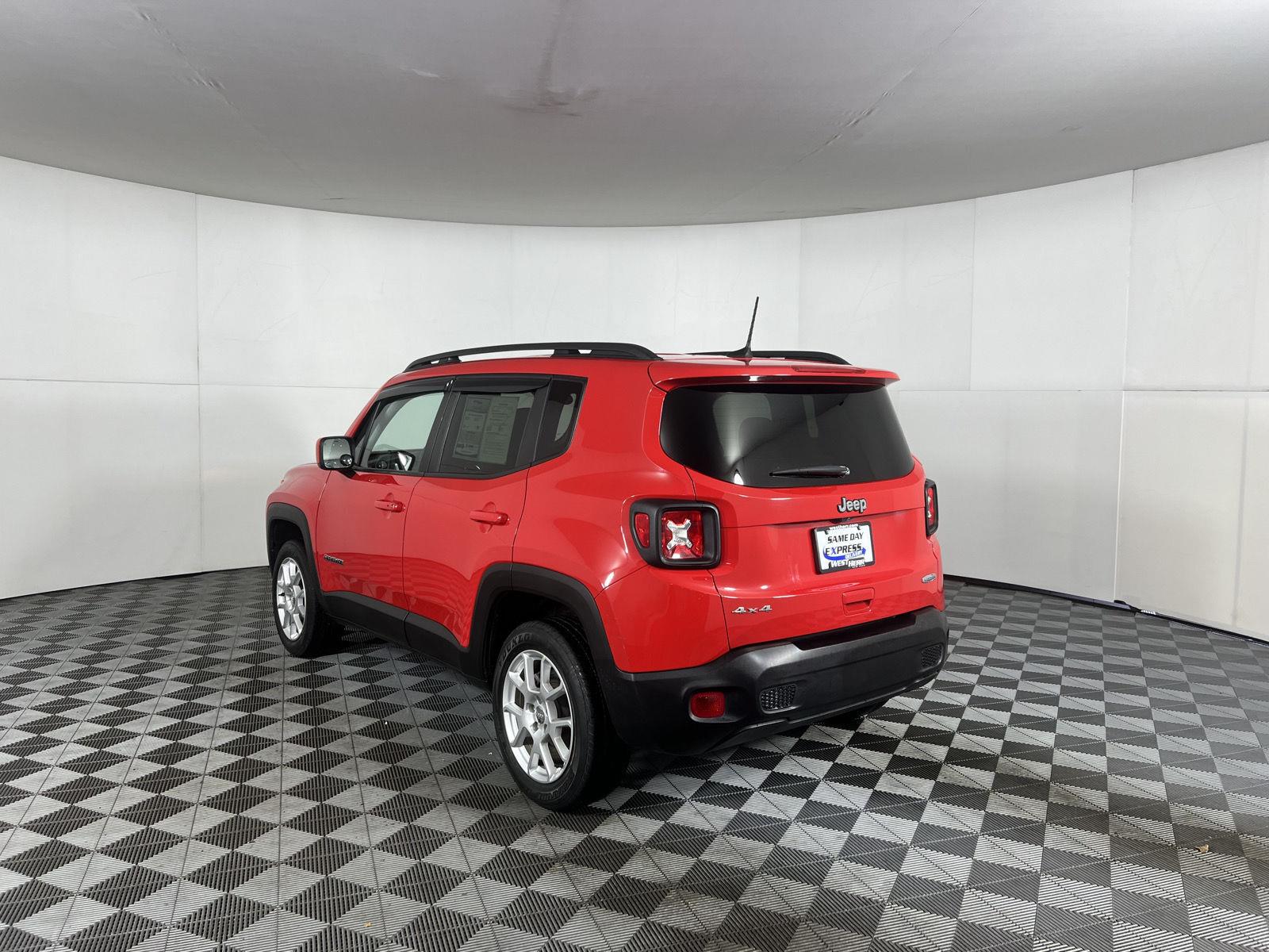 Used 2021 Colorado Red Clearcoat Jeep Latitude image 20