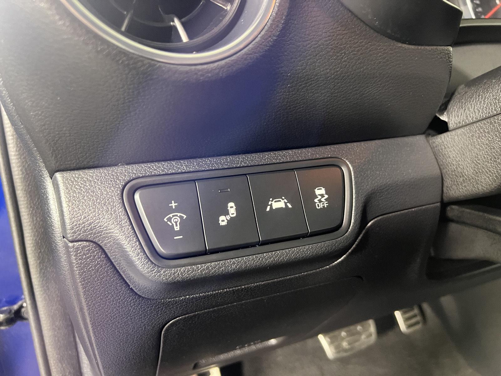 Used 2020 Deep Sea Blue Kia GT Line image 32
