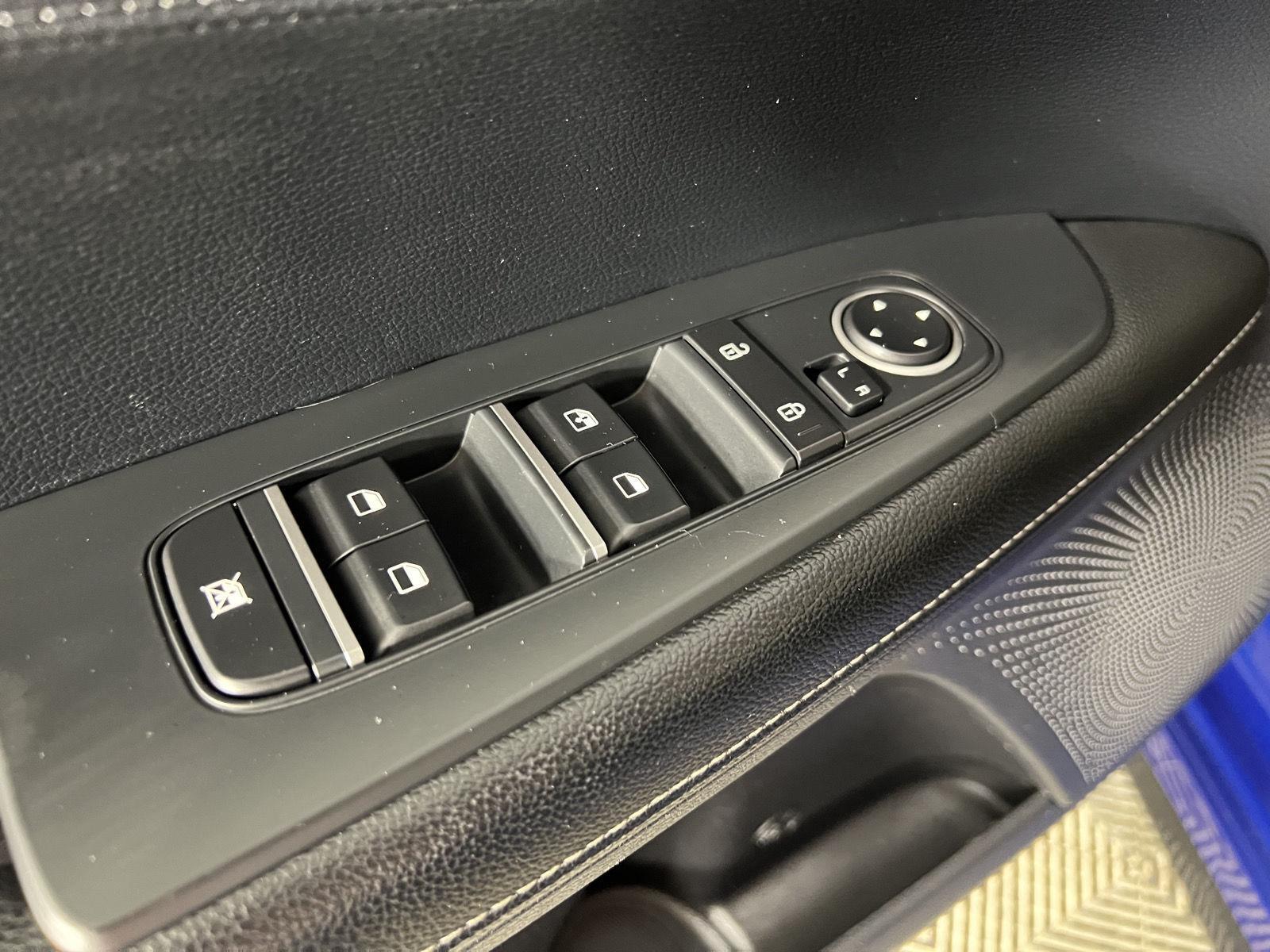 Used 2020 Deep Sea Blue Kia GT Line image 33