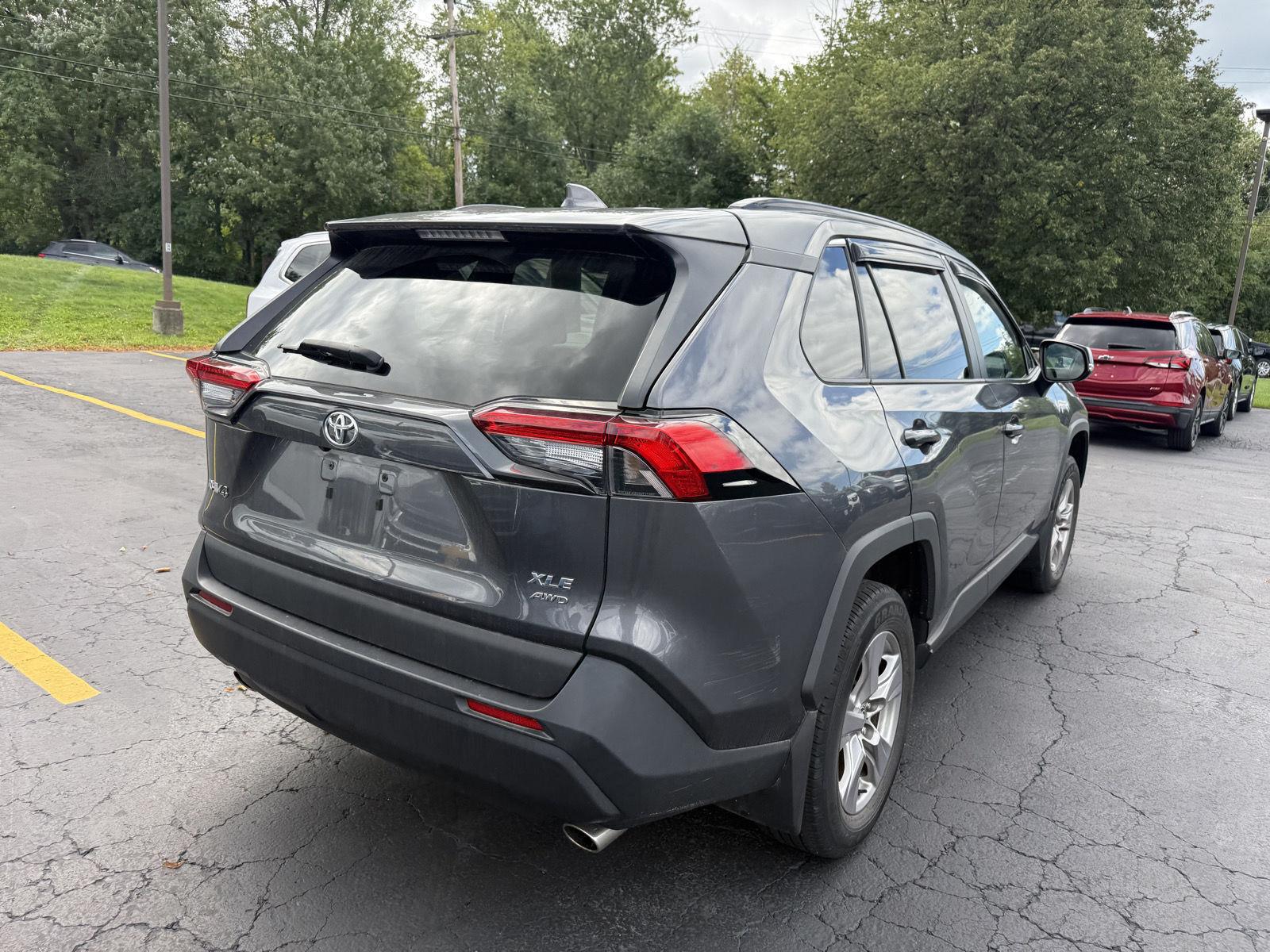 Used 2022 Magnetic Gray Metallic Toyota XLE image 4