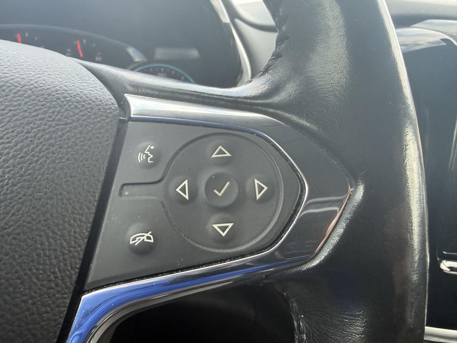 Used 2019 Mosaic Black Metallic Chevrolet LT Cloth image 15