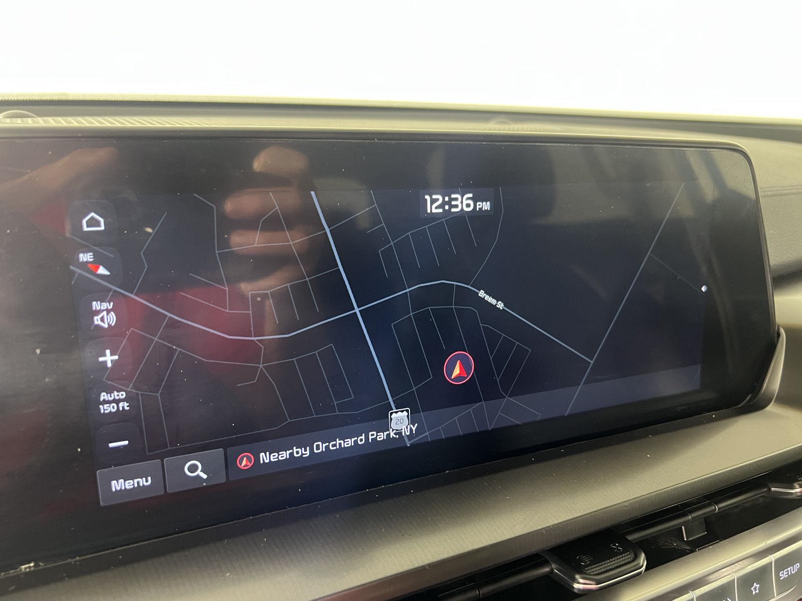 Used 2025 Glacial White Pearl Kia  image 21