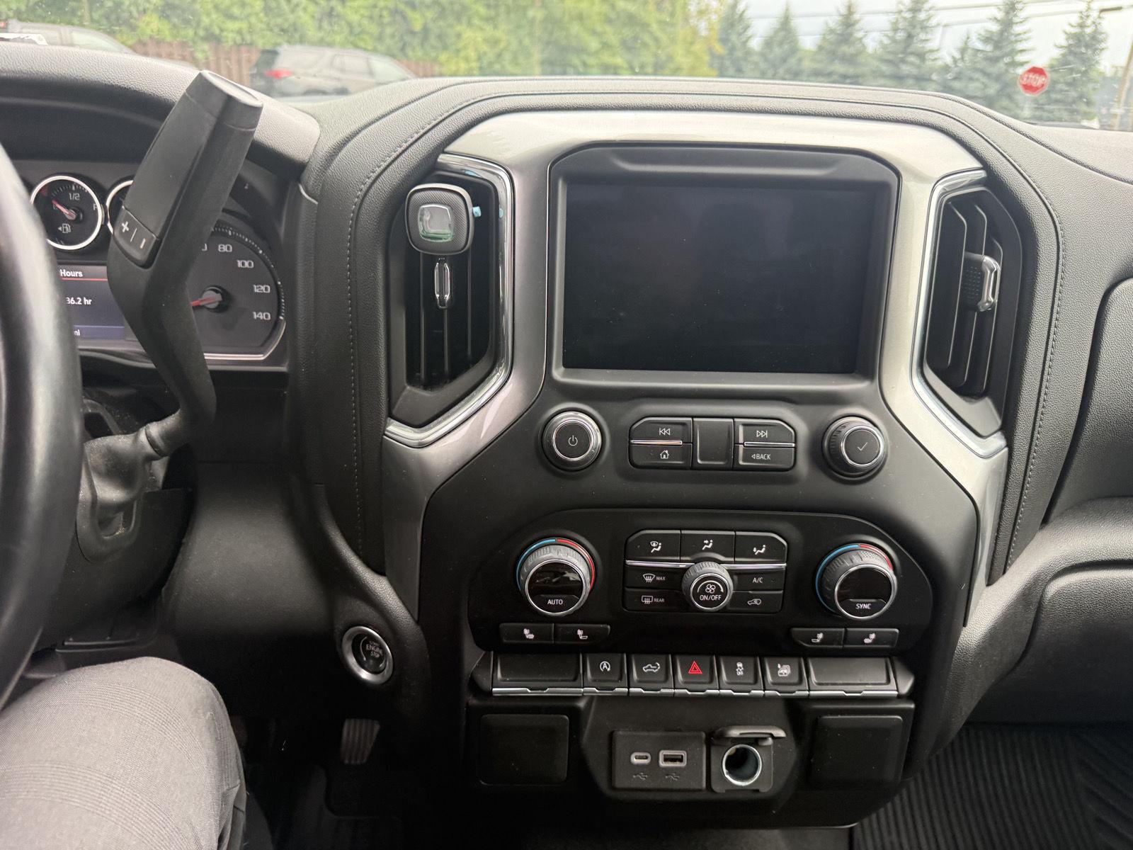 Used 2022 Summit White Chevrolet RST image 8