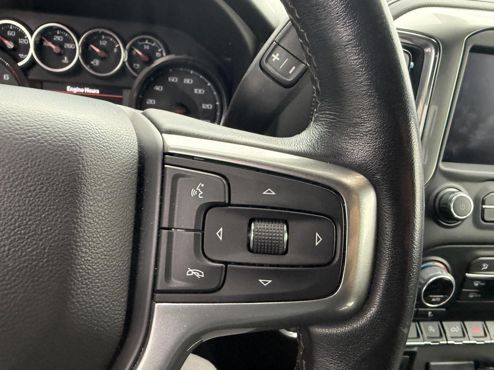 Used 2022 Summit White Chevrolet RST image 12