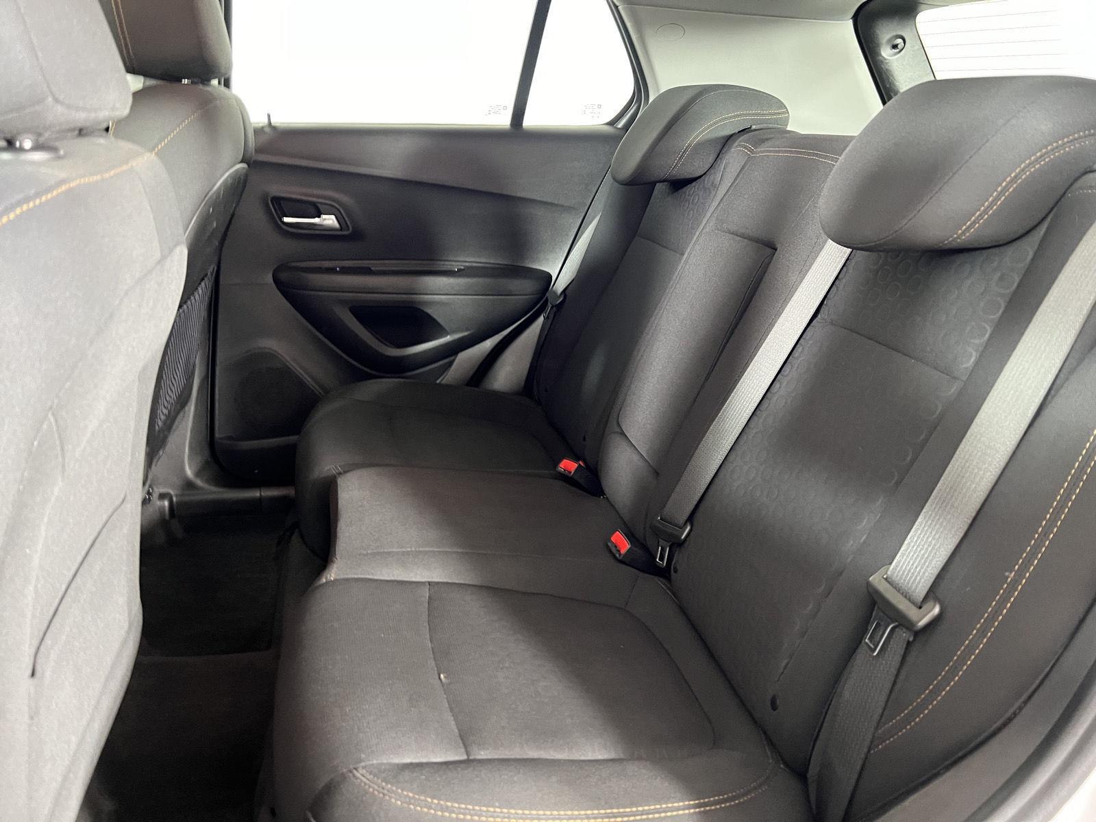 Used 2019 Summit White Chevrolet LS image 19