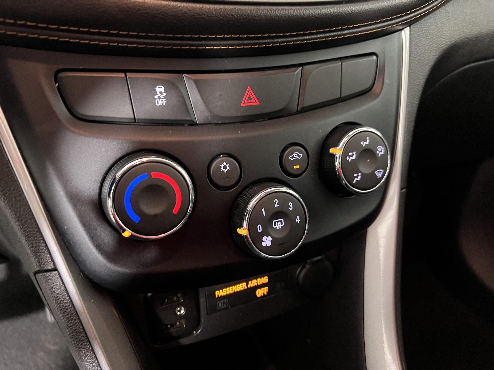Used 2019 Summit White Chevrolet LS image 8