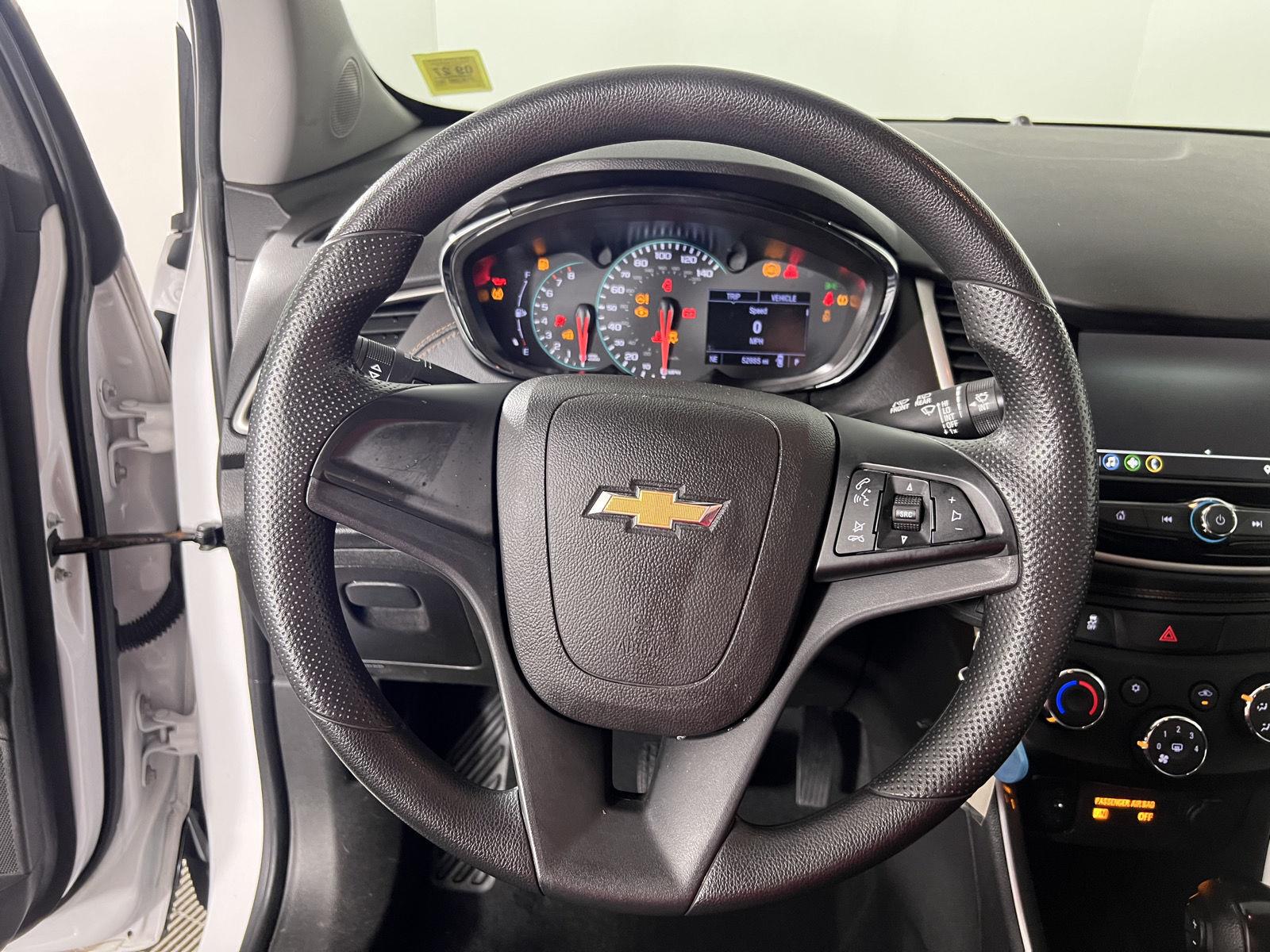 Used 2019 Summit White Chevrolet LS image 28