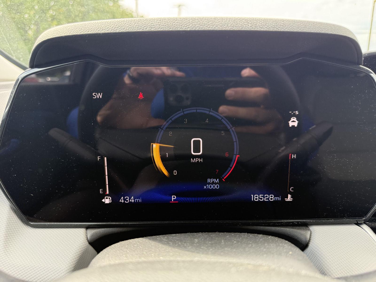 Used 2024 Summit White Chevrolet LT image 9